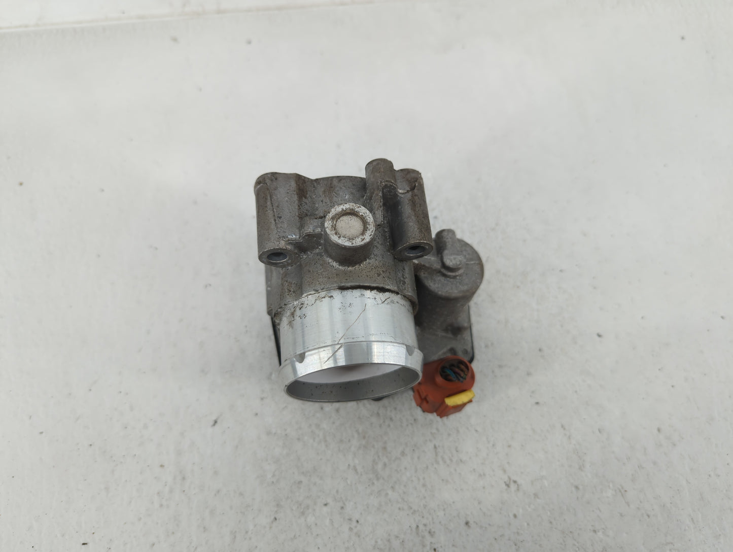 2017-2019 Ford Escape Throttle Body P/N:DS7G-9F991-BB DS7G-9F991-CA Fits Fits 2014 2015 2016 2017 2018 2019 2020 OEM Used Au