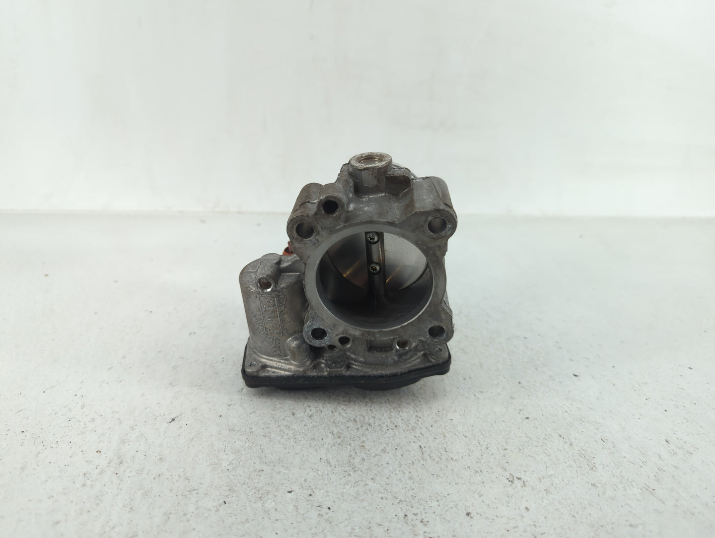 2017-2019 Ford Escape Throttle Body P/N:DS7G-9F991-BB DS7G-9F991-CA Fits Fits 2014 2015 2016 2017 2018 2019 2020 OEM Used Au