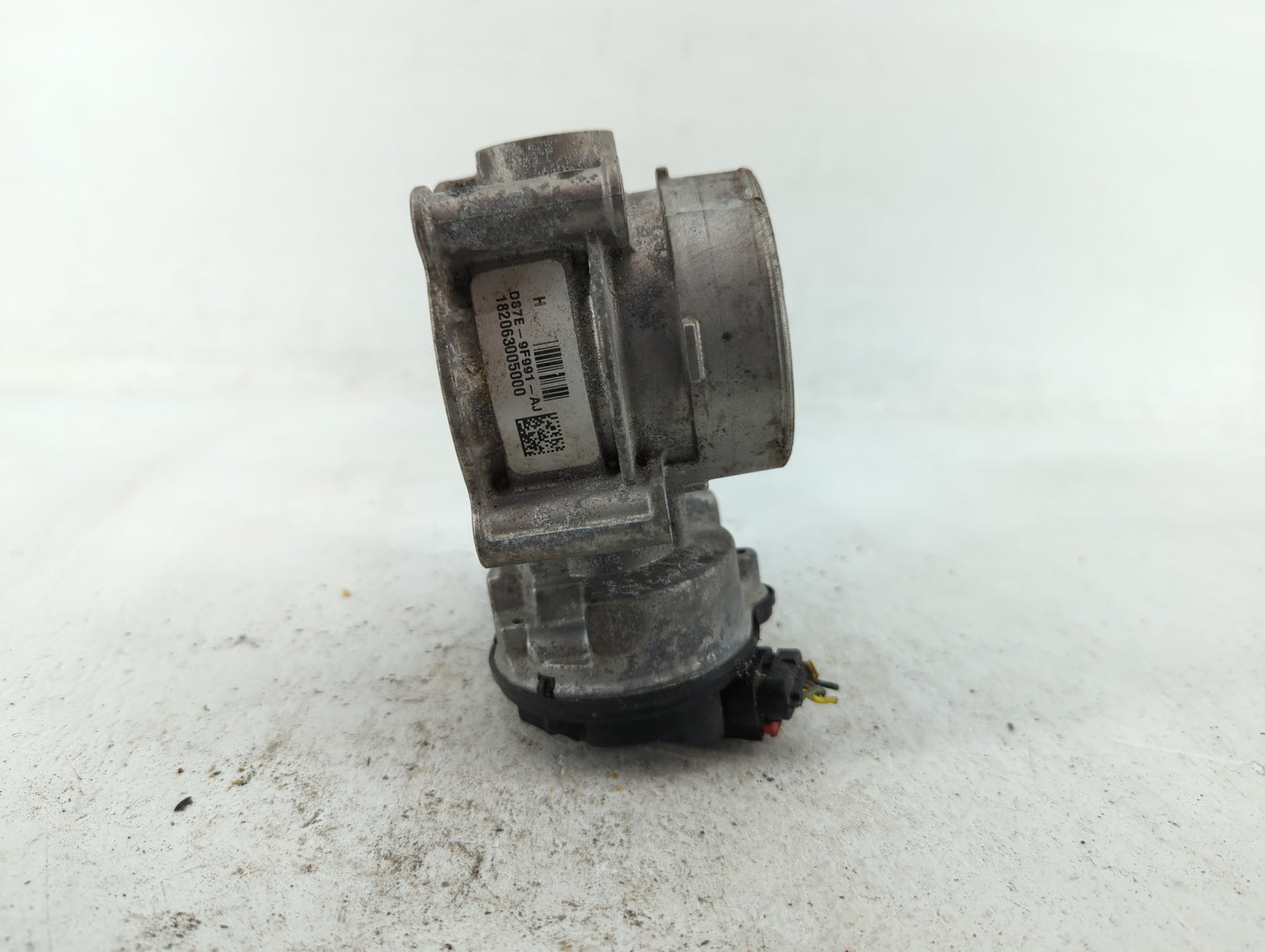 2013-2022 Ford Escape Throttle Body P/N:DS7E-9F991-BB DS7E-9F991-AH Fits Fits 2013 2014 2015 2016 2017 2018 2019 2020 2021 2