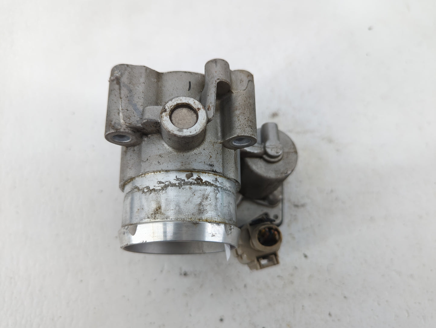 2017-2019 Ford Escape Throttle Body P/N:DS7G-9F991-BB DS7G-9F991-CA Fits Fits 2014 2015 2016 2017 2018 2019 2020 OEM Used Au