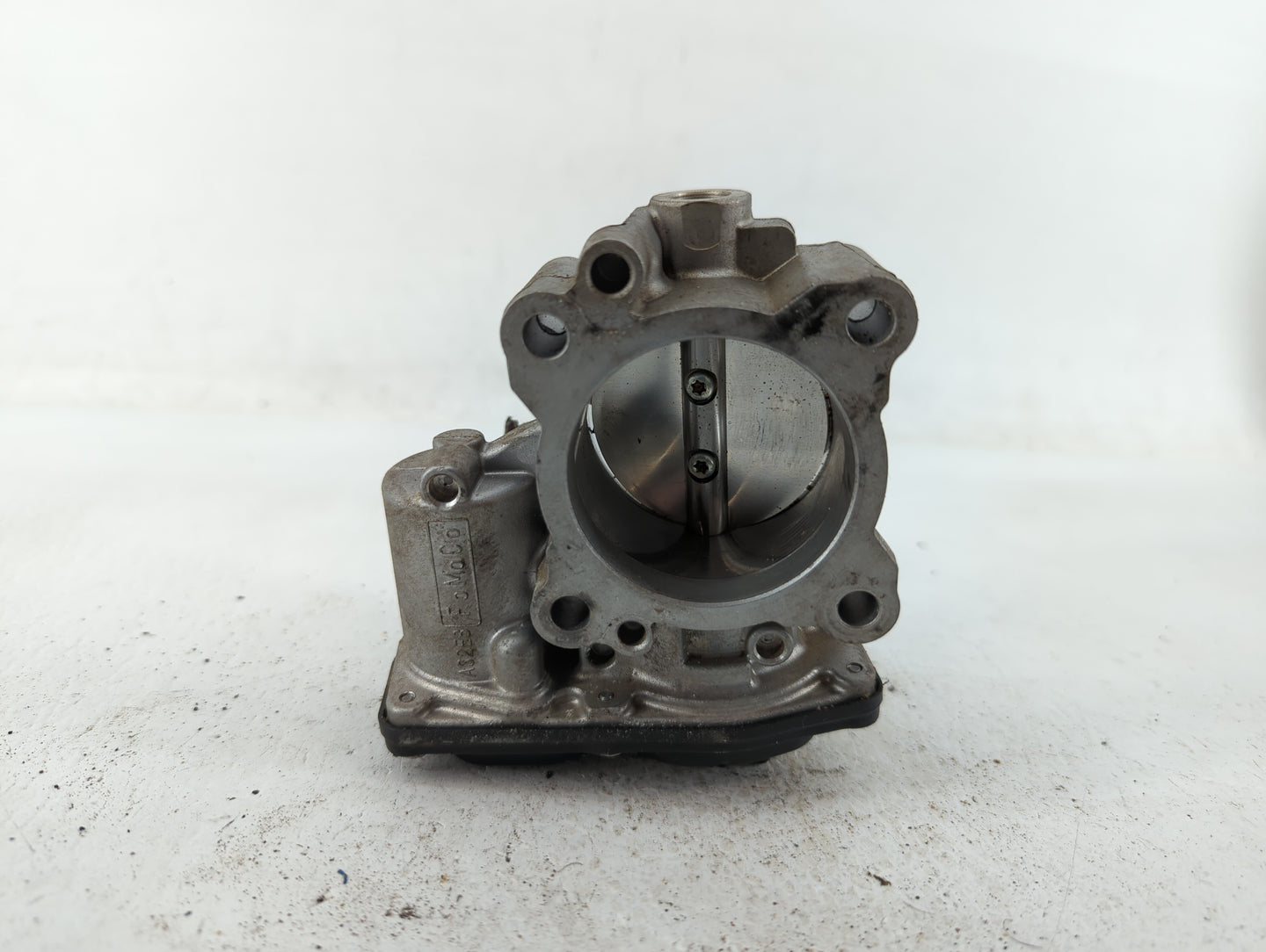 2017-2019 Ford Escape Throttle Body P/N:DS7G-9F991-BB DS7G-9F991-CA Fits Fits 2014 2015 2016 2017 2018 2019 2020 OEM Used Au