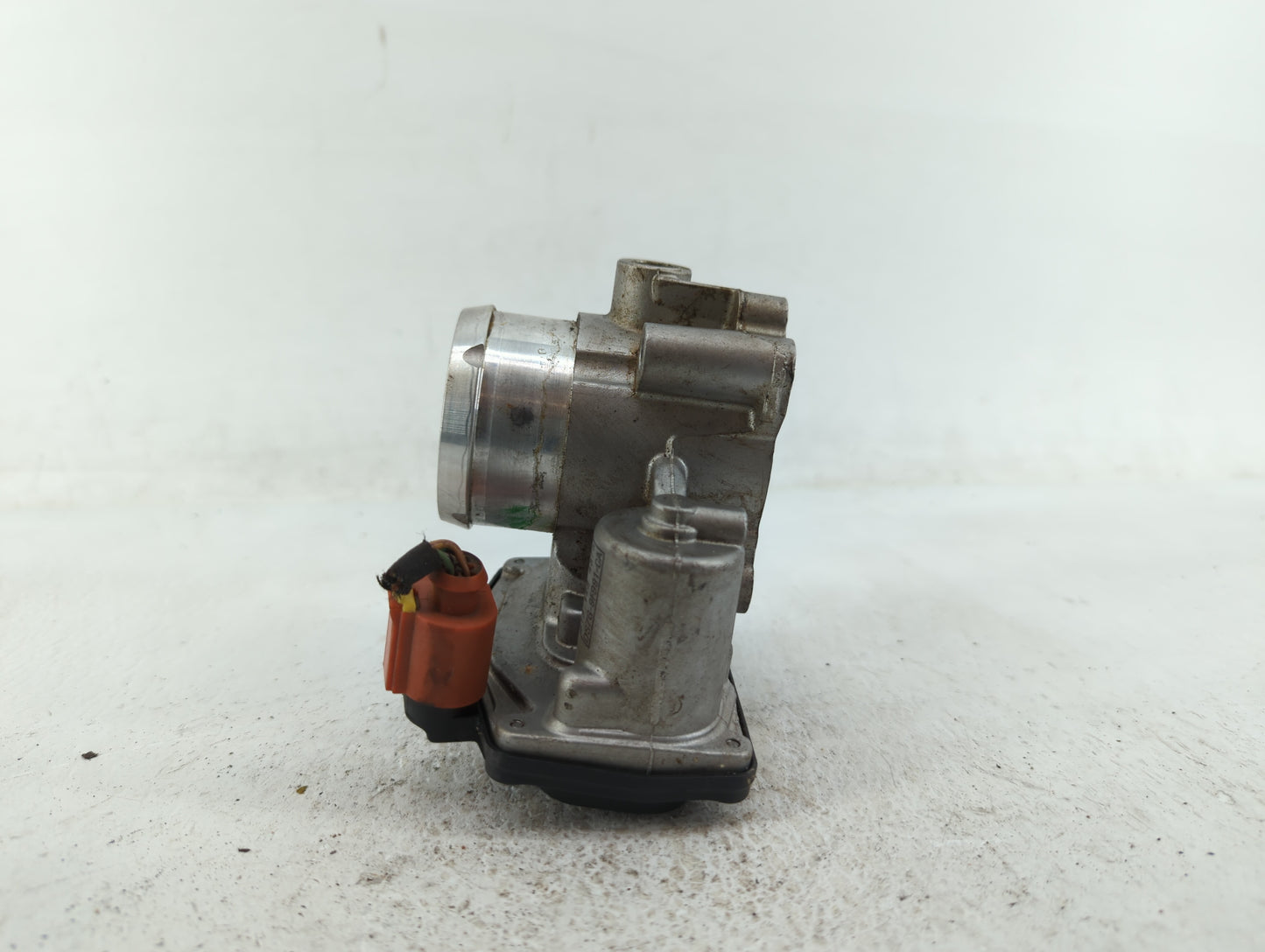 2017-2019 Ford Escape Throttle Body P/N:DS7G-9F991-BB DS7G-9F991-CA Fits Fits 2014 2015 2016 2017 2018 2019 2020 OEM Used Au