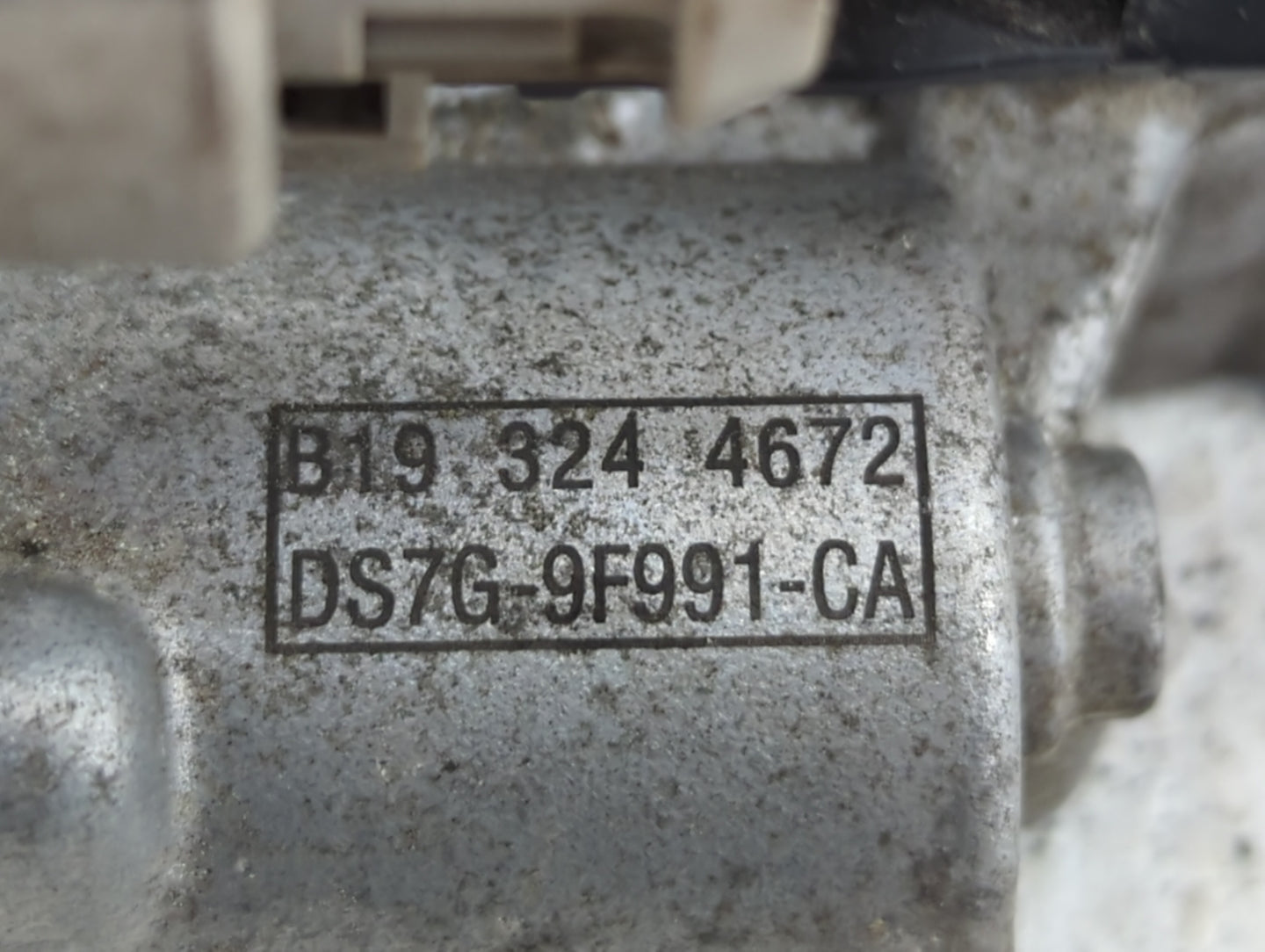 2017-2019 Ford Escape Throttle Body P/N:DS7G-9F991-BB DS7G-9F991-CA Fits Fits 2014 2015 2016 2017 2018 2019 2020 OEM Used Au
