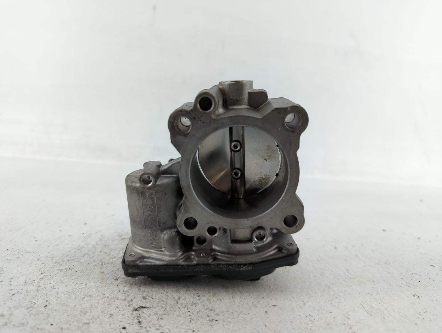 2017-2019 Ford Escape Throttle Body P/N:DS7G-9F991-BB DS7G-9F991-CA Fits Fits 2014 2015 2016 2017 2018 2019 2020 OEM Used Au