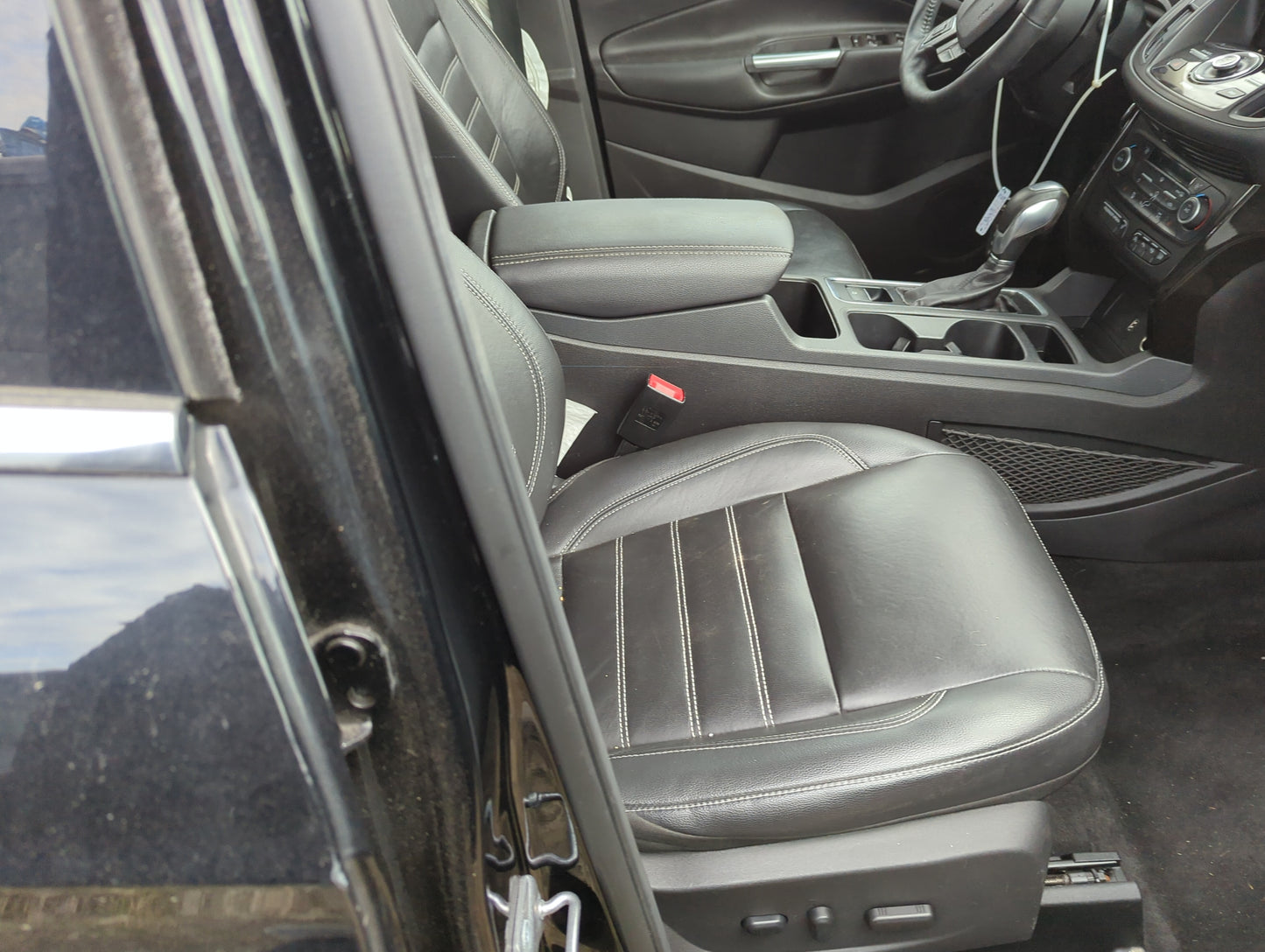 2016-2019 Ford Escape Passenger Front Seat Oem 5005583 - Oemusedautoparts1.com