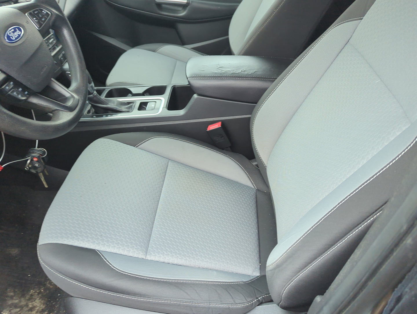2016-2019 Ford Escape Driver Front Seat Oem 5006707 - Oemusedautoparts1.com