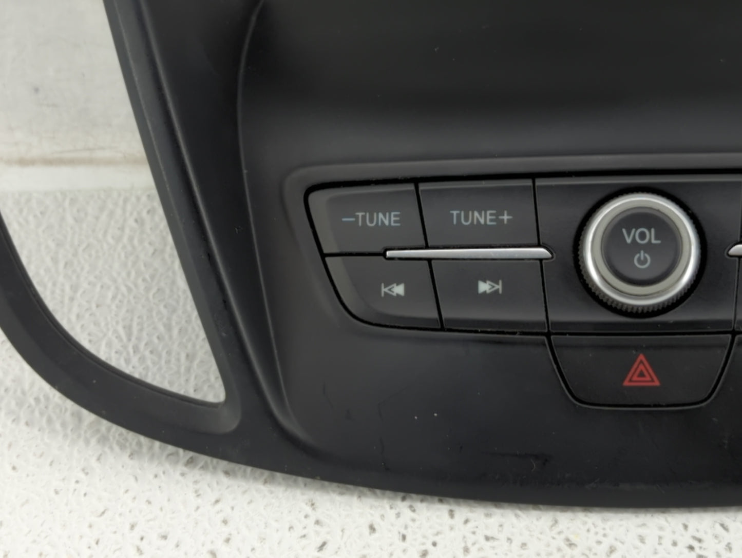 2017-2019 Ford Escape Radio Control Panel - Oemusedautoparts1.com