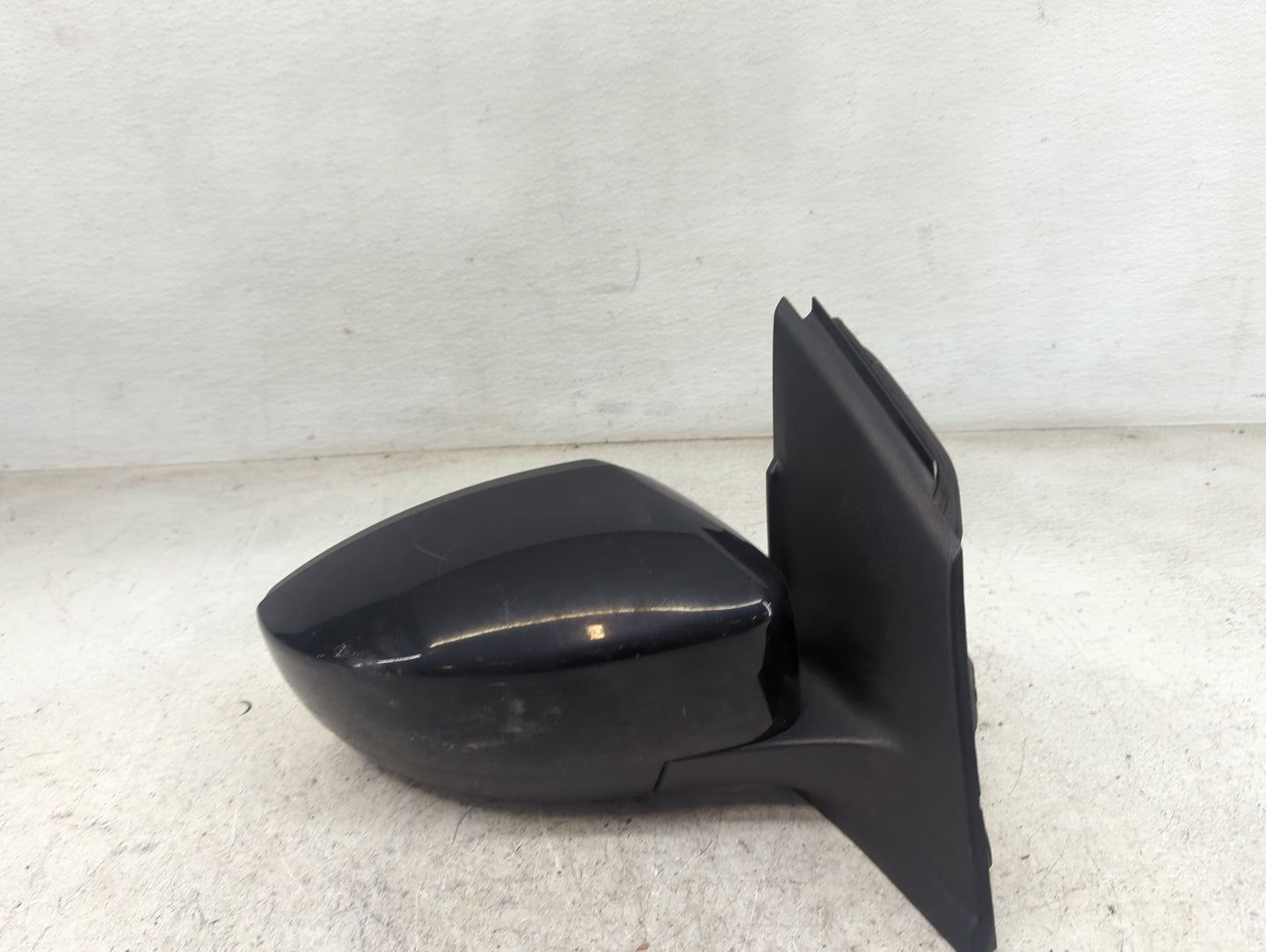 2017-2019 Ford Escape Passenger Side View Mirror - Right Door Mirror OEM Used - Oemusedautoparts1.com