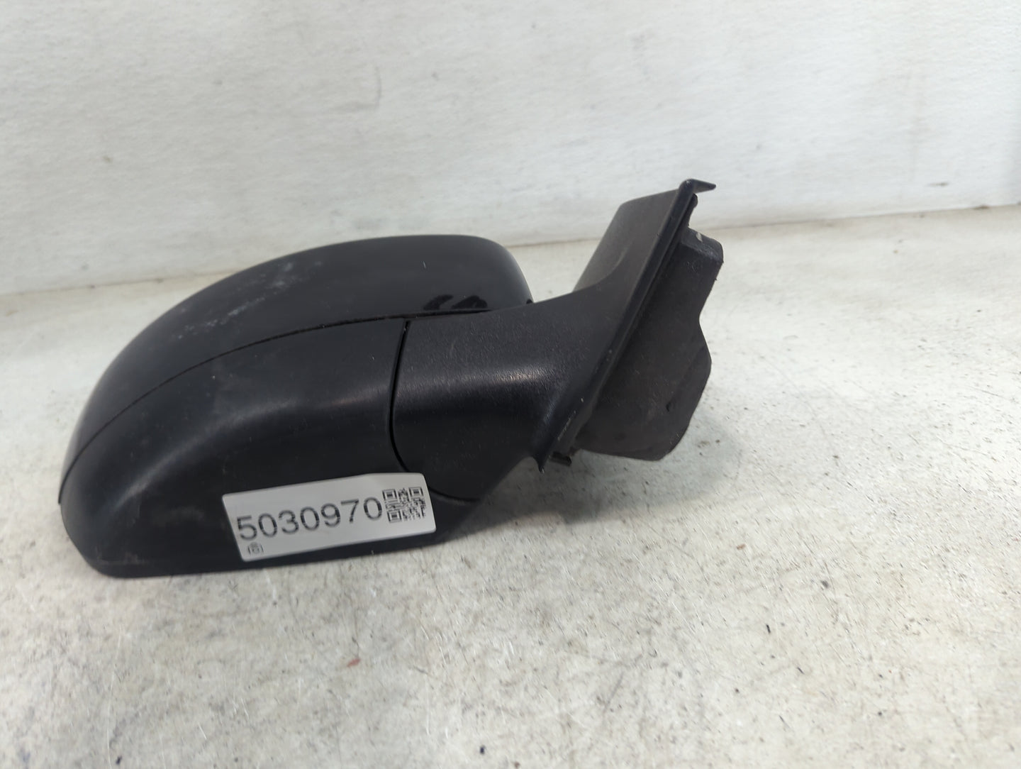 2017-2019 Ford Escape Passenger Side View Mirror - Right Door Mirror OEM Used - Oemusedautoparts1.com