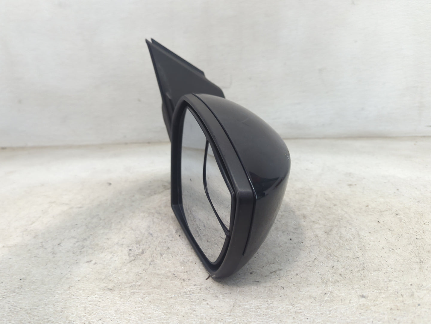 2017-2019 Ford Escape Passenger Side View Mirror - Right Door Mirror OEM Used - Oemusedautoparts1.com