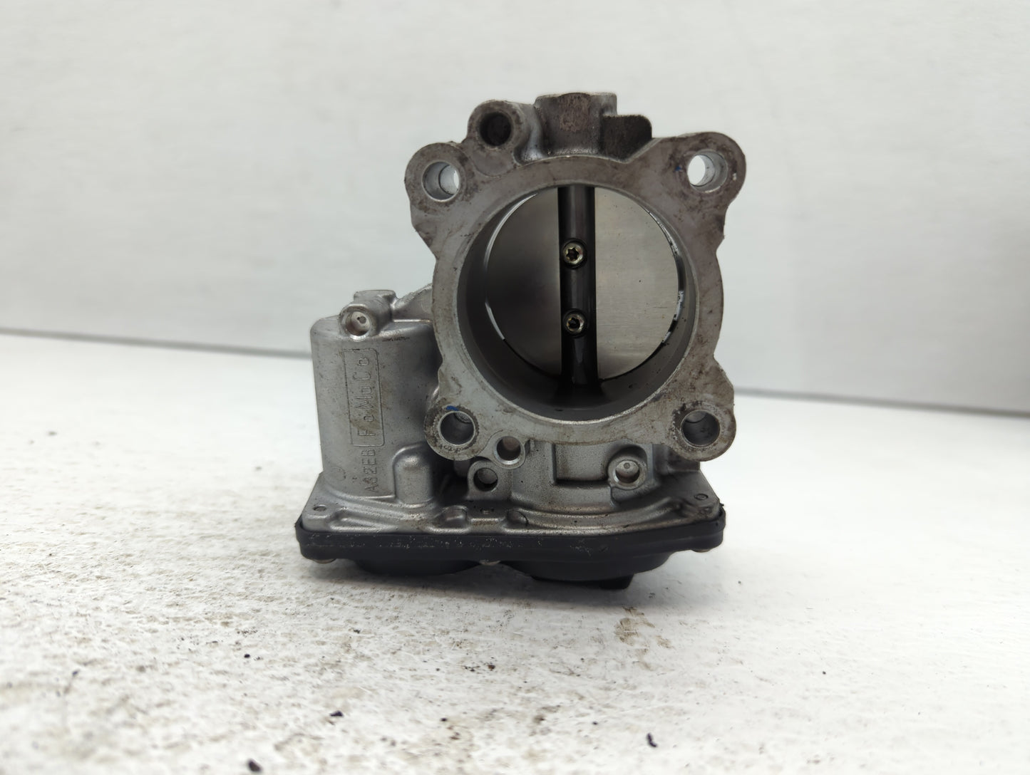 2017-2019 Ford Escape Throttle Body P/N:DS7G-9F991-CA Fits Fits 2014 2015 2016 2017 2018 2019 2020 OEM Used Auto Parts - Oem
