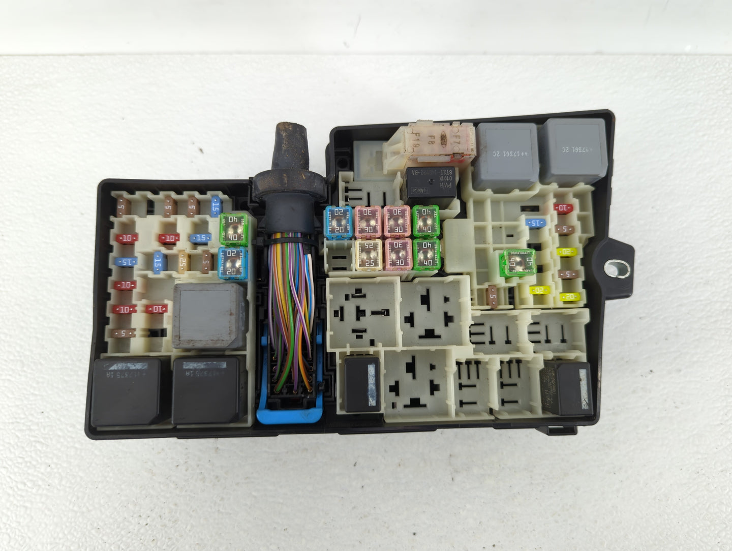 2018 Ford Escape Fusebox Fuse Box Panel Relay Module P/N:AV6T-14A142-AB AV6T-14A067-AD Fits OEM Used Auto Parts - Oemusedaut