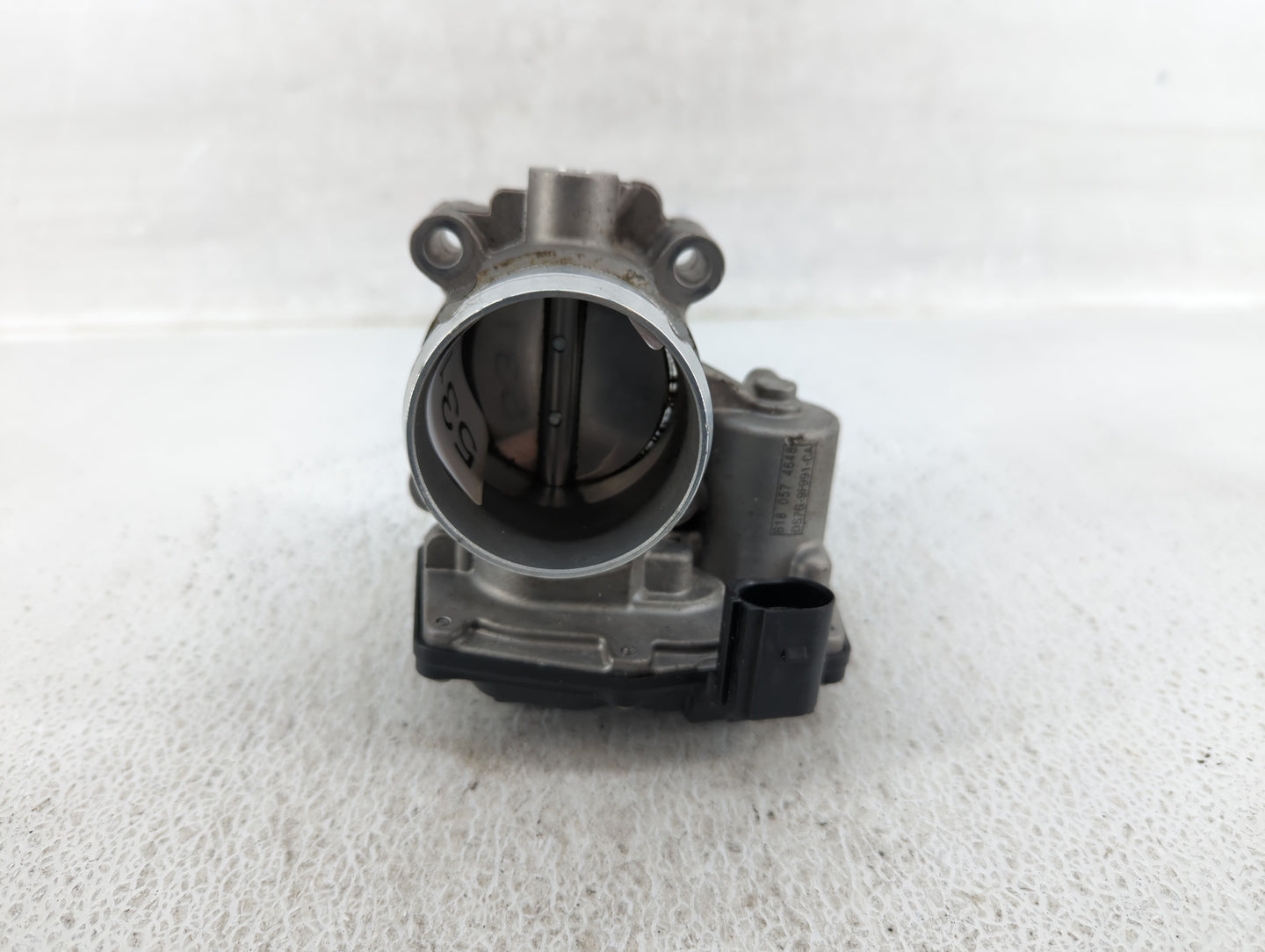 2017-2019 Ford Escape Throttle Body P/N:DS7G-9F991-CA Fits Fits 2014 2015 2016 2017 2018 2019 2020 OEM Used Auto Parts - Oem