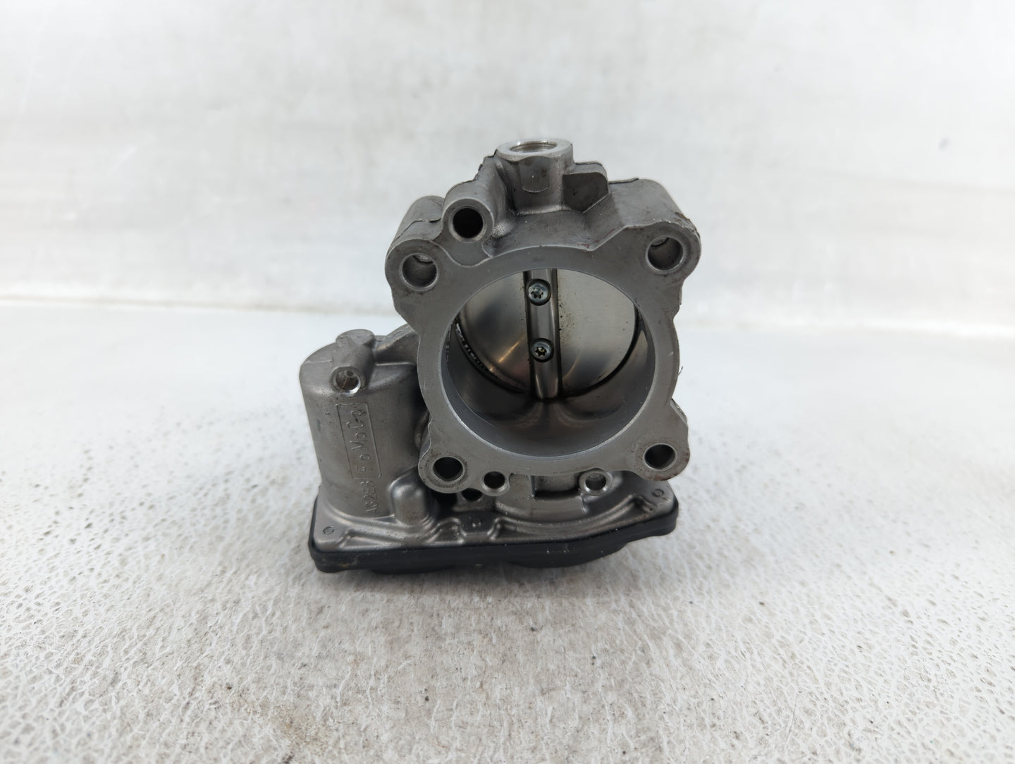 2017-2019 Ford Escape Throttle Body P/N:DS7G-9F991-CA Fits Fits 2014 2015 2016 2017 2018 2019 2020 OEM Used Auto Parts - Oem