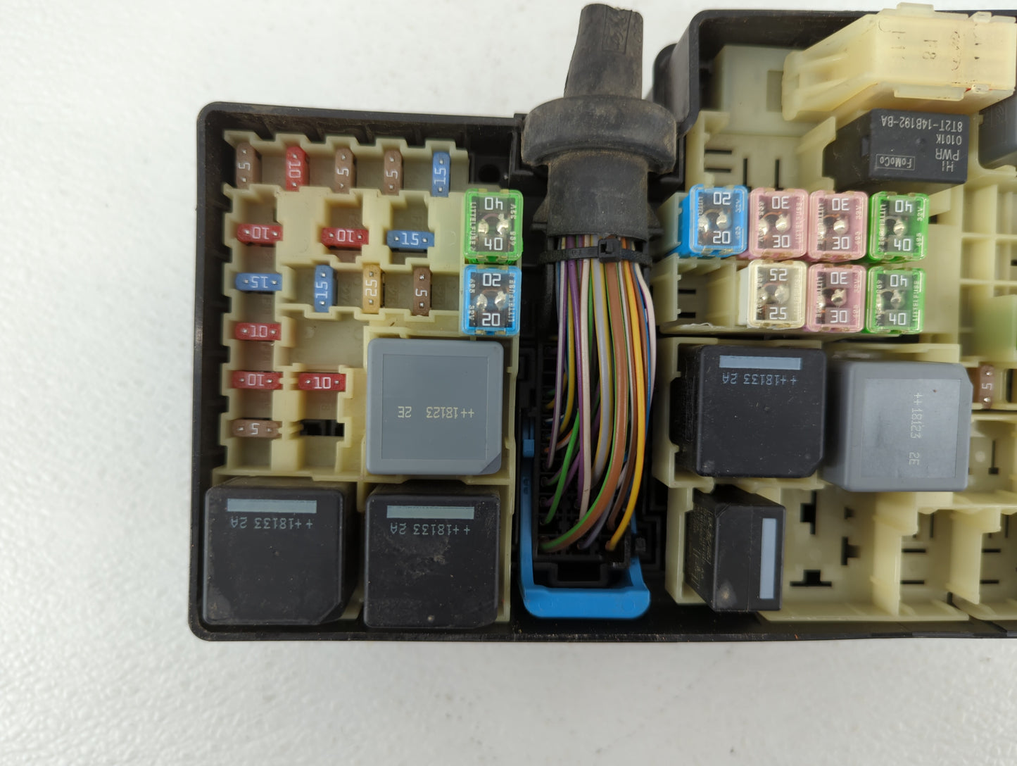 2018 Ford Escape Fusebox Fuse Box Panel Relay Module P/N:AV6T-14A067-AD AV6T-14A142-AB Fits OEM Used Auto Parts - Oemusedaut
