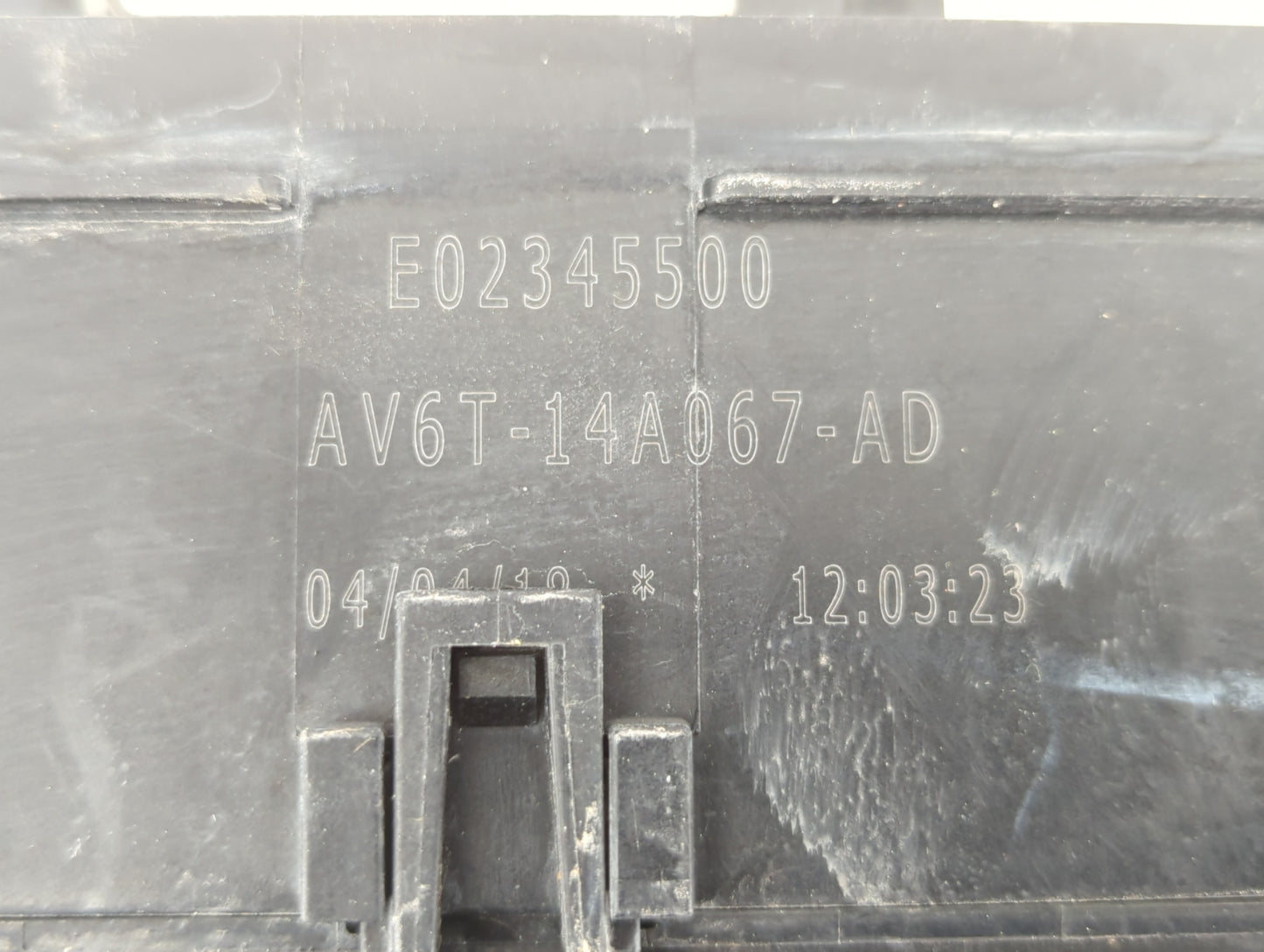 2018 Ford Escape Fusebox Fuse Box Panel Relay Module P/N:AV6T-14A067-AD AV6T-14A142-AB Fits OEM Used Auto Parts - Oemusedaut