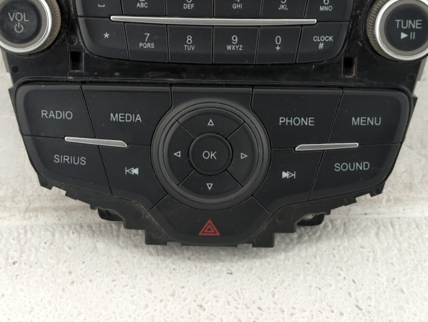 2017-2019 Ford Escape Radio AM FM Cd Player Receiver Replacement P/N:F1ET-18K811-KD Fits Fits 2015 2016 2017 2018 2019 OEM U