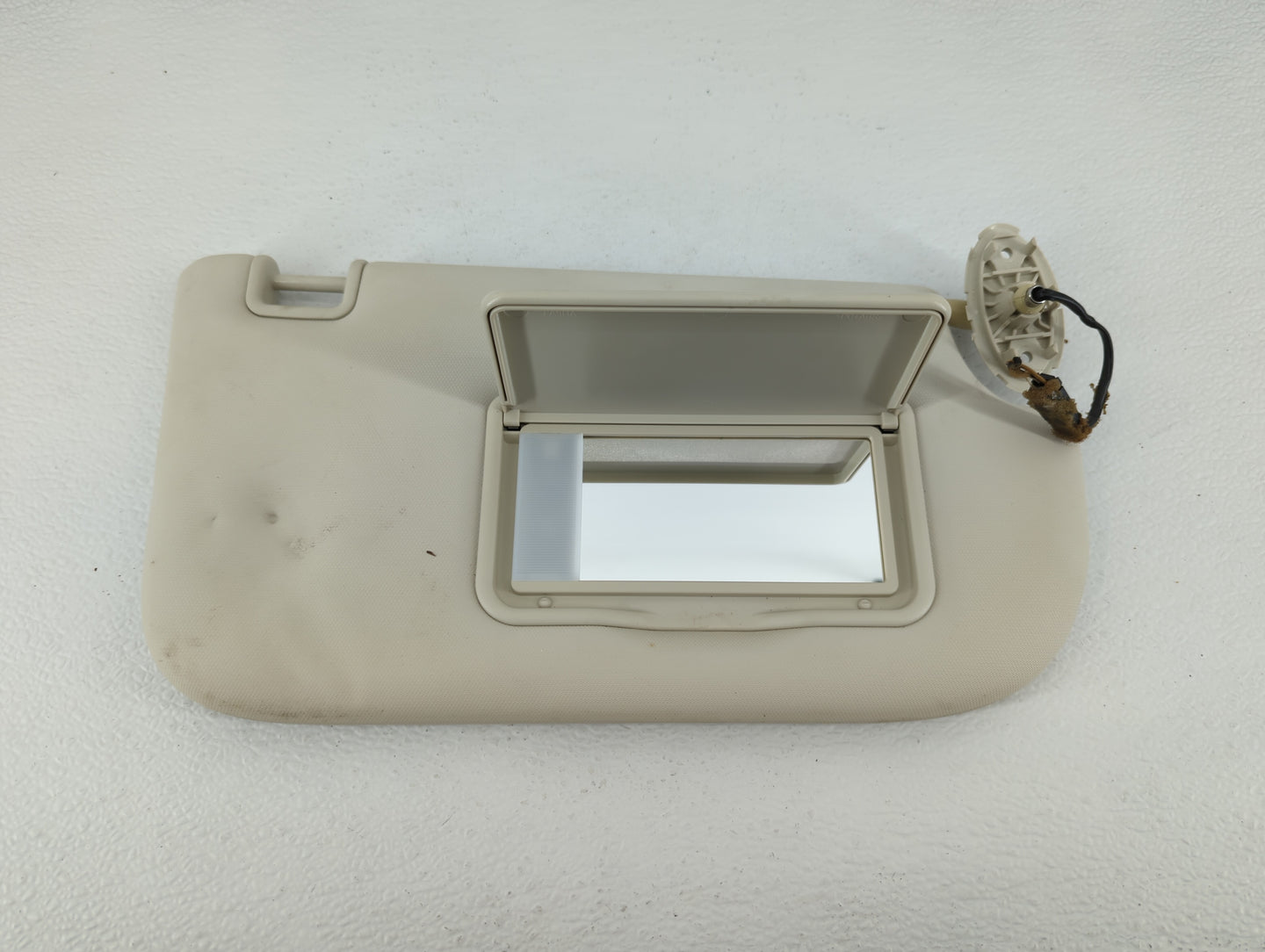 2013-2019 Ford Escape Sun Visor Shade Replacement Passenger Right Mirror Fits Fits 2013 2014 2015 2016 2017 2018 2019 OEM Us