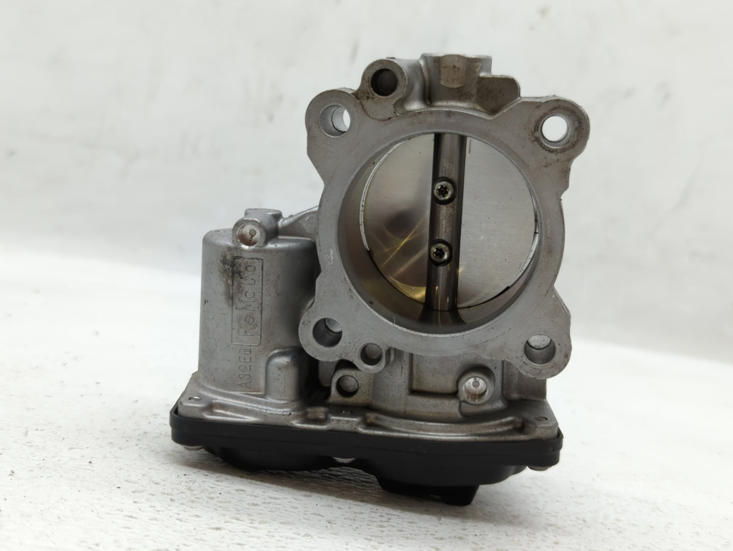 2017-2019 Ford Escape Throttle Body P/N:DS7G-9F991-BB Fits Fits 2014 2015 2016 2017 2018 2019 2020 OEM Used Auto Parts - Oem