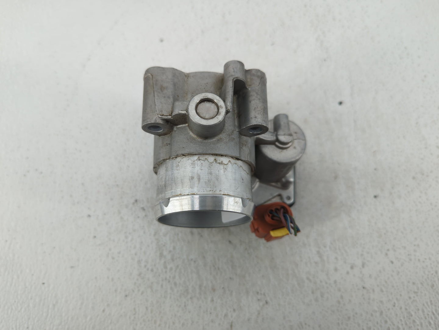 2017-2019 Ford Escape Throttle Body P/N:DS7G-9F991-CA B18 044 4353 Fits Fits 2014 2015 2016 2017 2018 2019 2020 OEM Used Aut