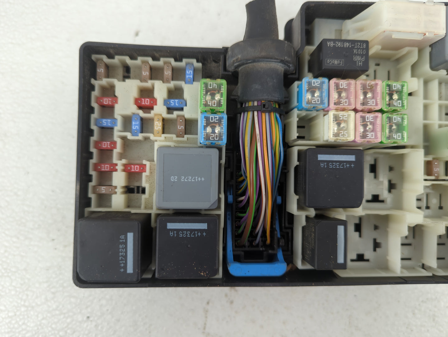 2018 Ford Escape Fusebox Fuse Box Panel Relay Module P/N:AV6T-14A067-AD AV6T-14A142-AB Fits OEM Used Auto Parts - Oemusedaut