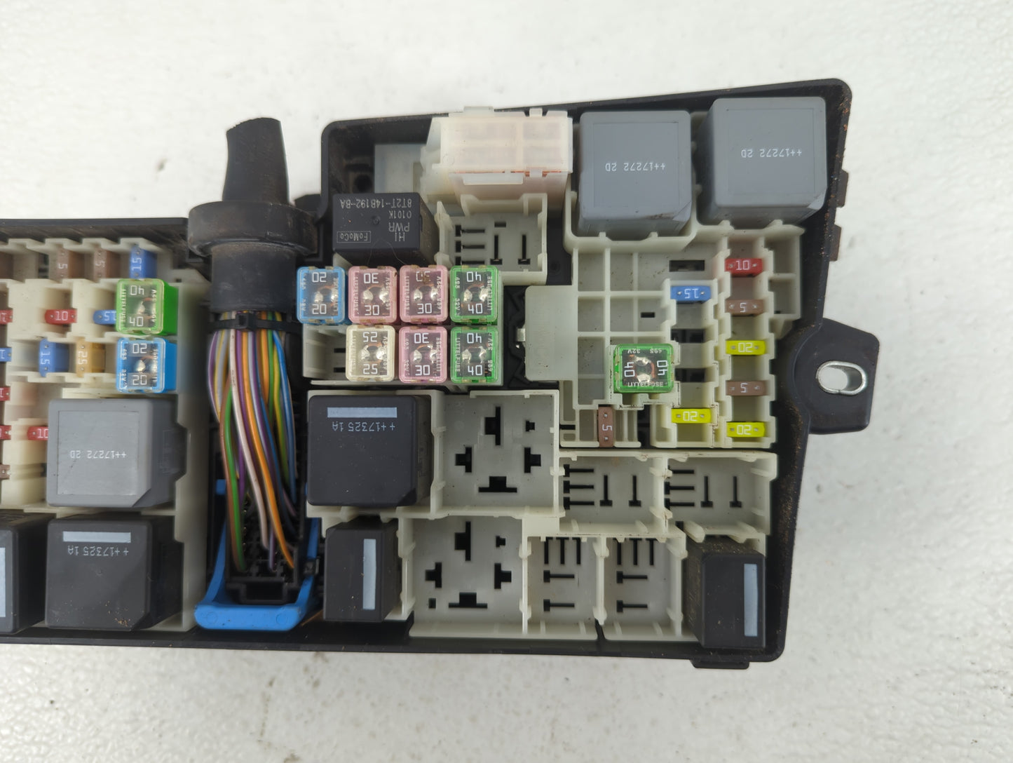 2018 Ford Escape Fusebox Fuse Box Panel Relay Module P/N:AV6T-14A067-AD AV6T-14A142-AB Fits OEM Used Auto Parts - Oemusedaut