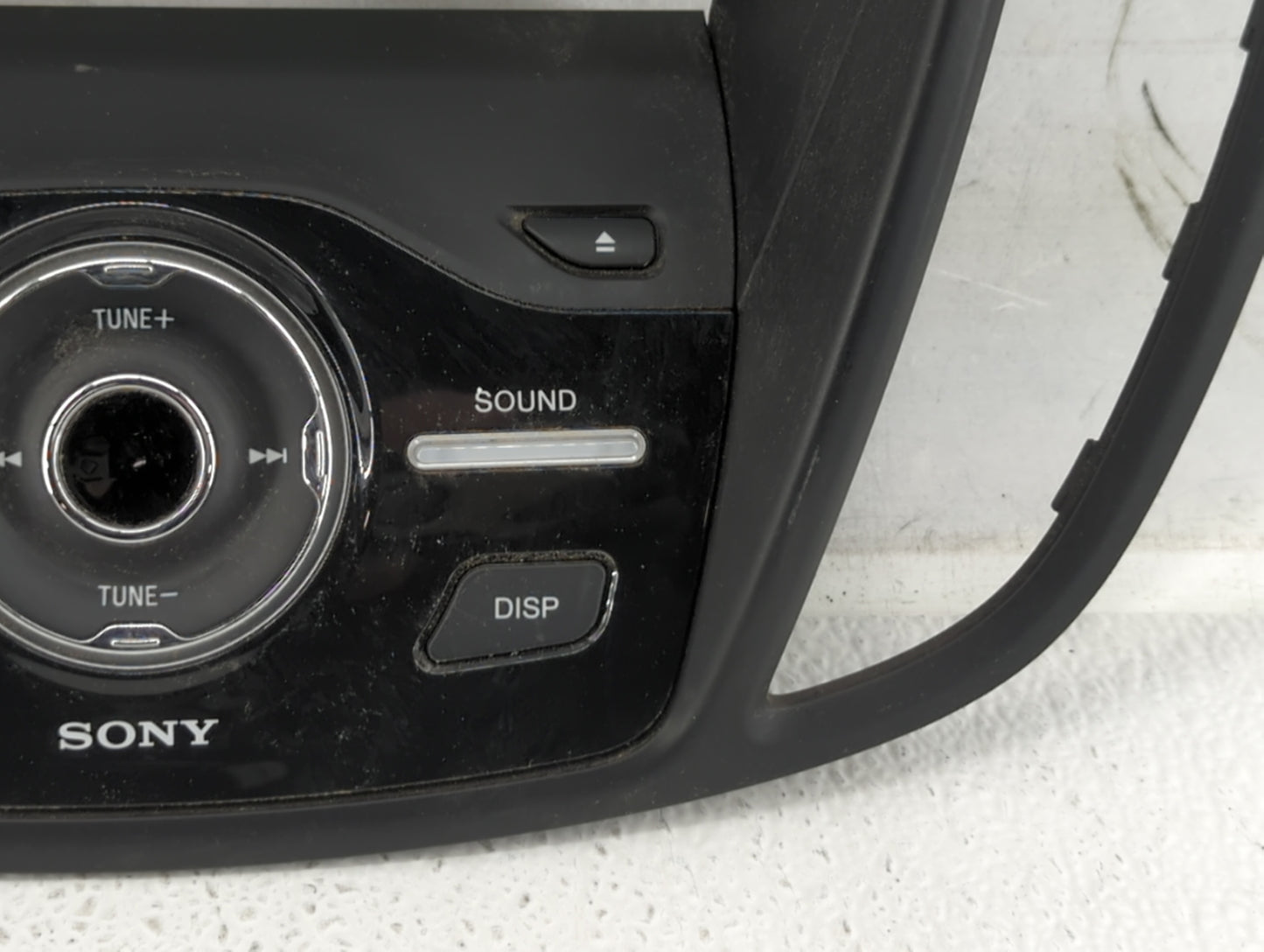 2017-2019 Ford Escape Radio AM FM Cd Player Receiver Replacement P/N:CJ54 18835 EE Fits Fits 2017 2018 2019 OEM Used Auto Pa