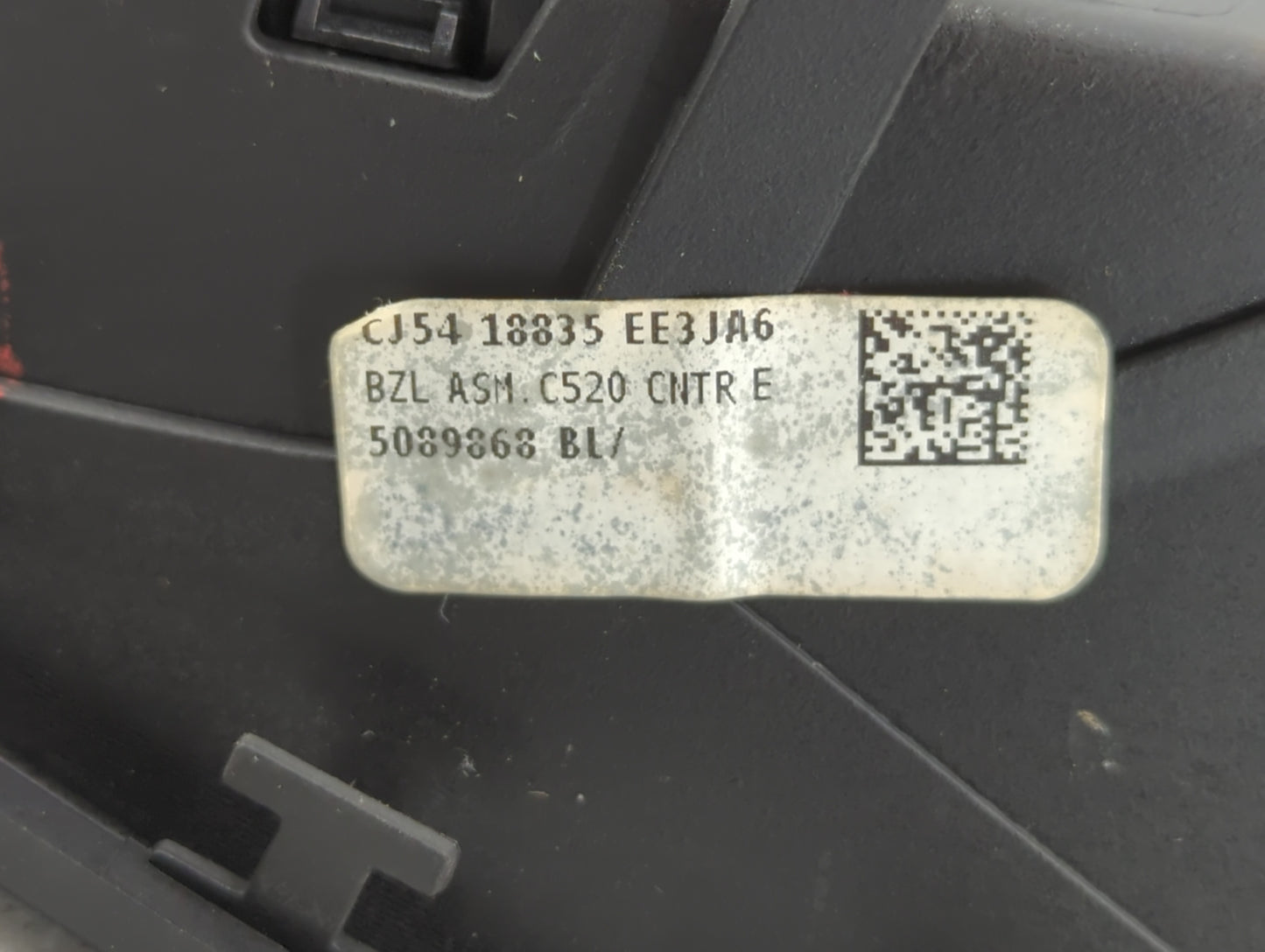 2017-2019 Ford Escape Radio AM FM Cd Player Receiver Replacement P/N:CJ54 18835 EE Fits Fits 2017 2018 2019 OEM Used Auto Pa