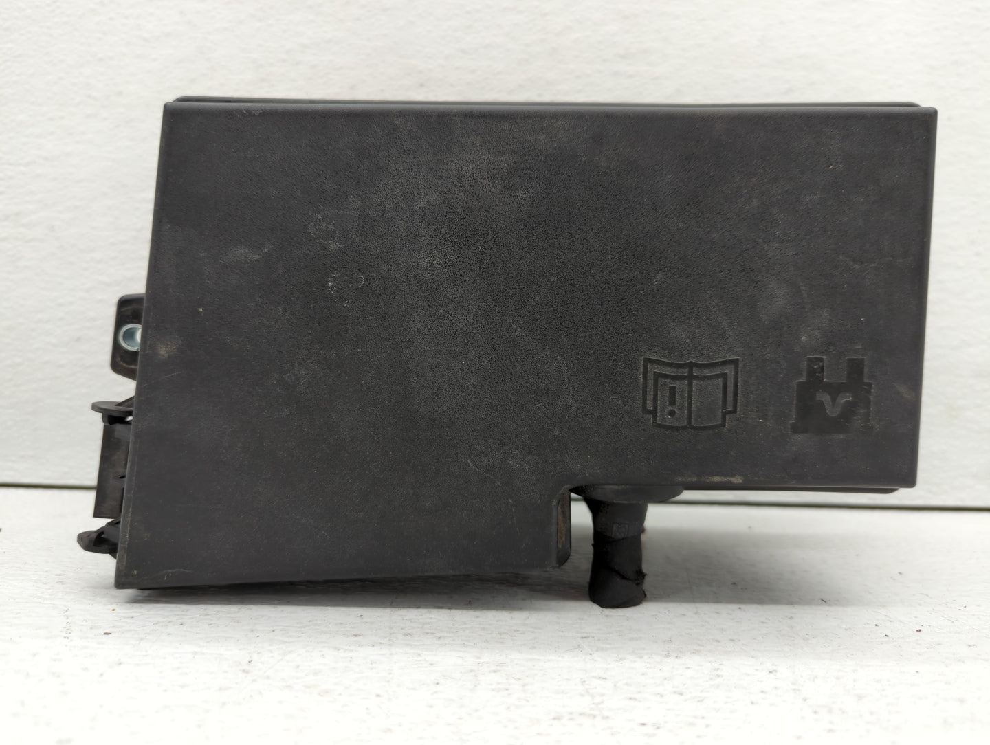 2018 Ford Escape Fusebox Fuse Box Panel Relay Module P/N:AV6T-14A067-AD AV6T-14A142-AB Fits OEM Used Auto Parts - Oemusedaut