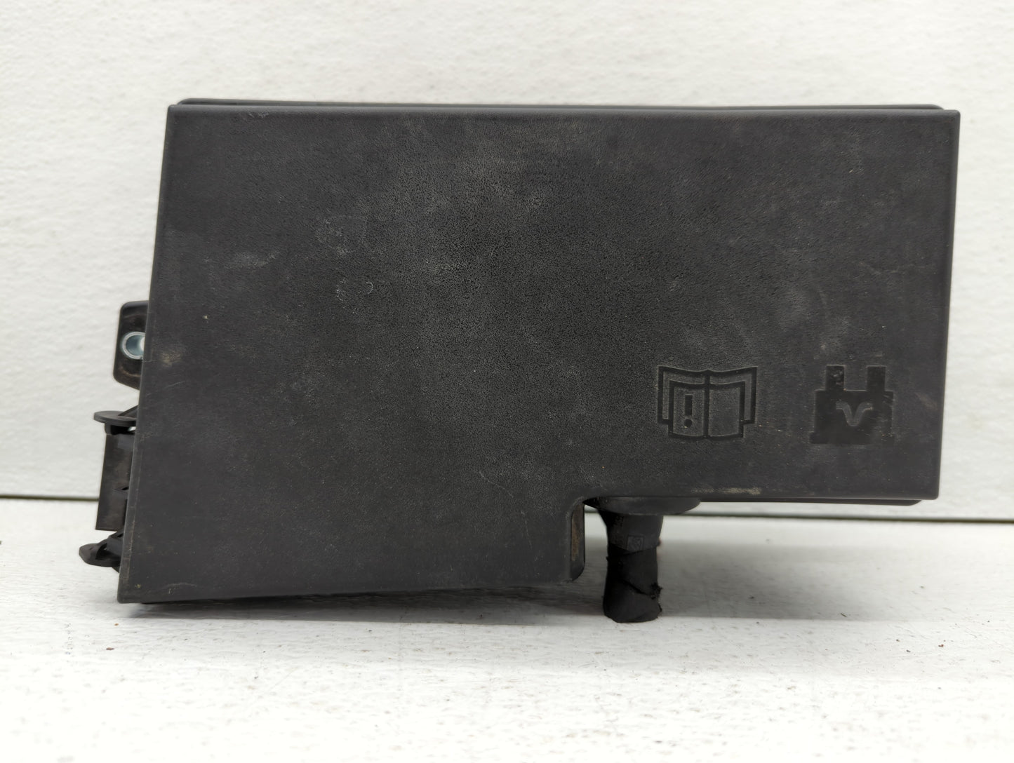 2018 Ford Escape Fusebox Fuse Box Panel Relay Module P/N:AV6T-14A067-AD AV6T-14A142-AB Fits OEM Used Auto Parts - Oemusedaut