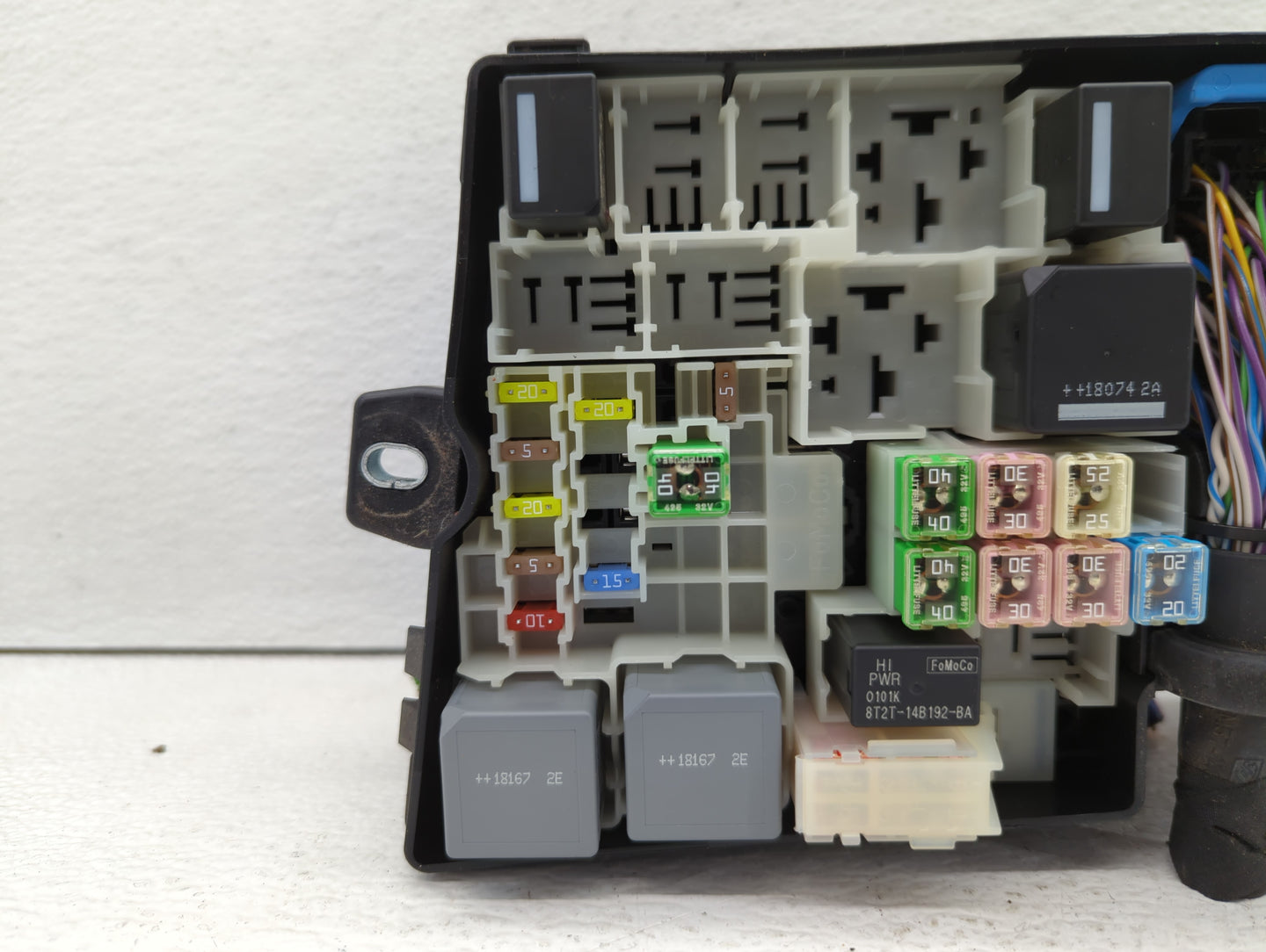 2018 Ford Escape Fusebox Fuse Box Panel Relay Module P/N:AV6T-14A067-AD AV6T-14A142-AB Fits OEM Used Auto Parts - Oemusedaut