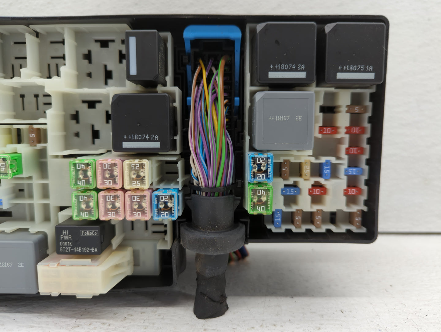 2018 Ford Escape Fusebox Fuse Box Panel Relay Module P/N:AV6T-14A067-AD AV6T-14A142-AB Fits OEM Used Auto Parts - Oemusedaut