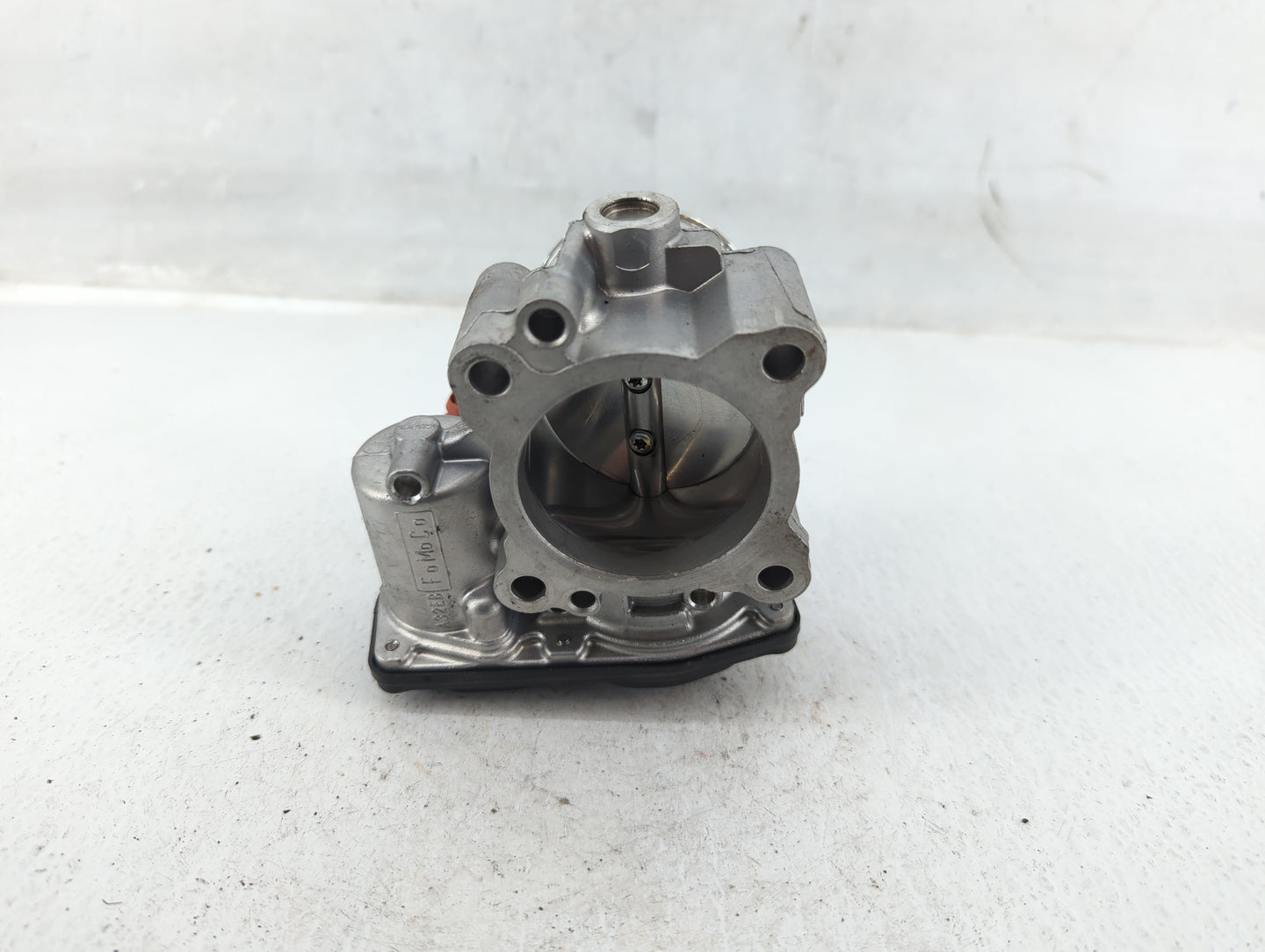 2017-2019 Ford Escape Throttle Body P/N:DS7G-9F991-CA Fits Fits 2014 2015 2016 2017 2018 2019 2020 OEM Used Auto Parts - Oem