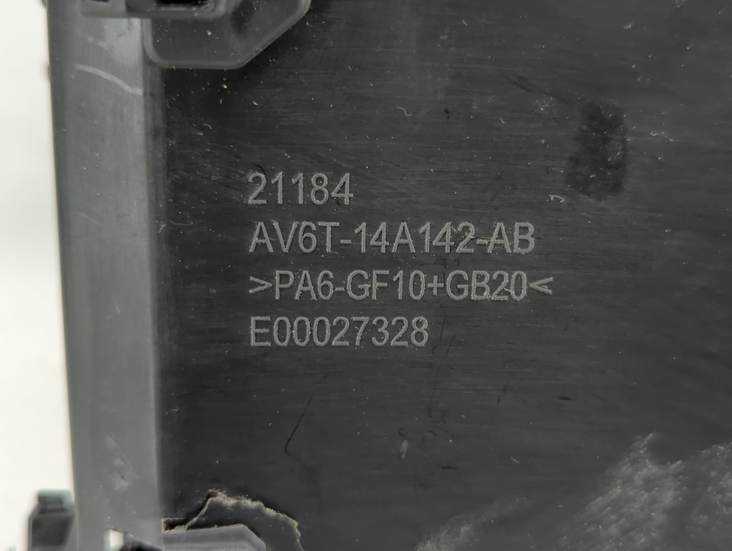 2018 Ford Escape Fusebox Fuse Box Panel Relay Module P/N:AV6T-14A142-AB Fits OEM Used Auto Parts - Oemusedautoparts1.com