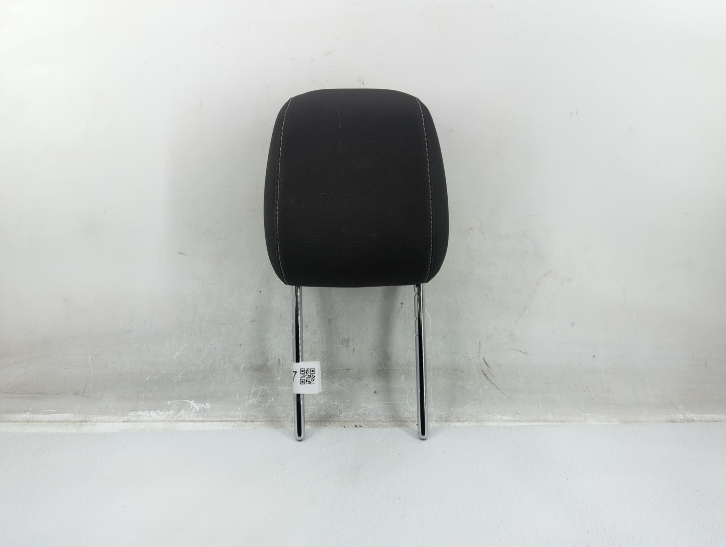 2018 Ford Escape Headrest Head Rest Front Driver Passenger Seat Fits OEM Used Auto Parts - Oemusedautoparts1.com