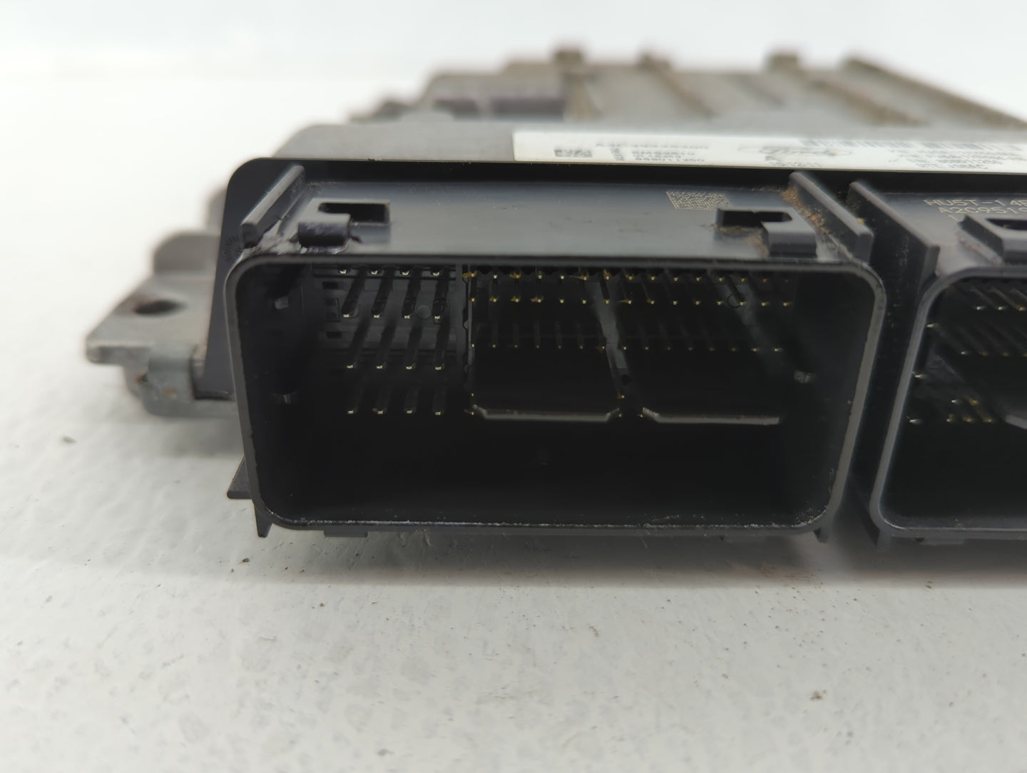 2017-2018 Ford Escape PCM Engine Control Computer ECU ECM PCU OEM P/N:HJ5A-12A650-MA Fits Fits 2017 2018 OEM Used Auto Parts