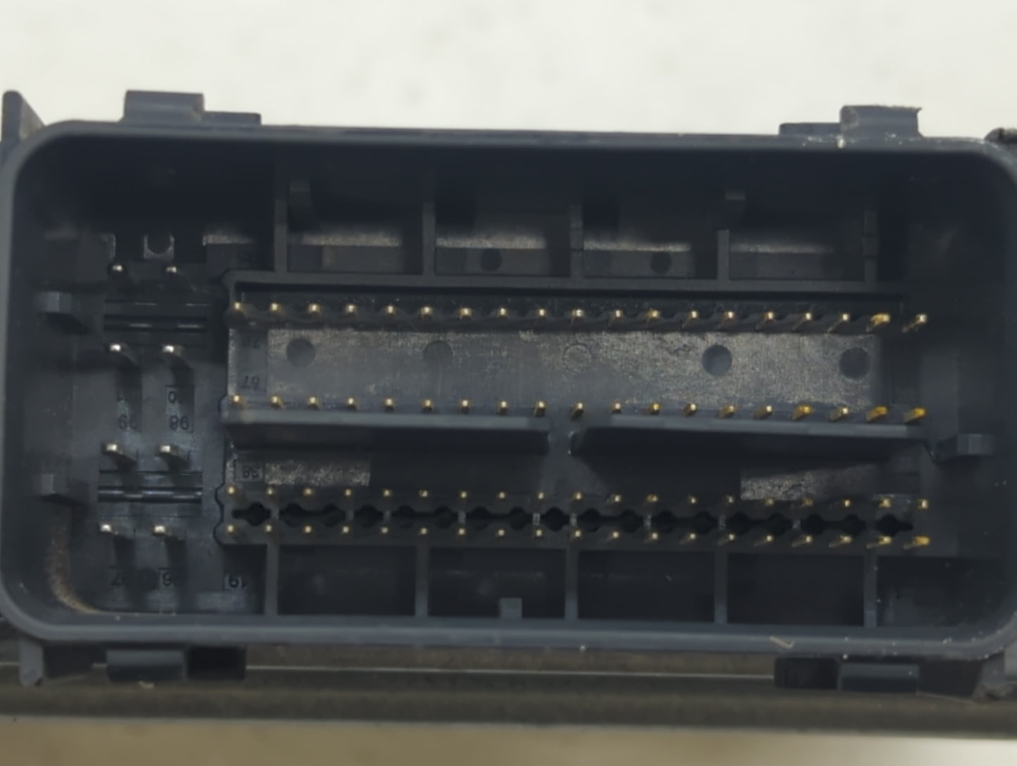 2017-2019 Ford Escape PCM Engine Control Computer ECU ECM PCU OEM P/N:862286057 S1802118504Z9 Fits Fits 2017 2018 2019 OEM U