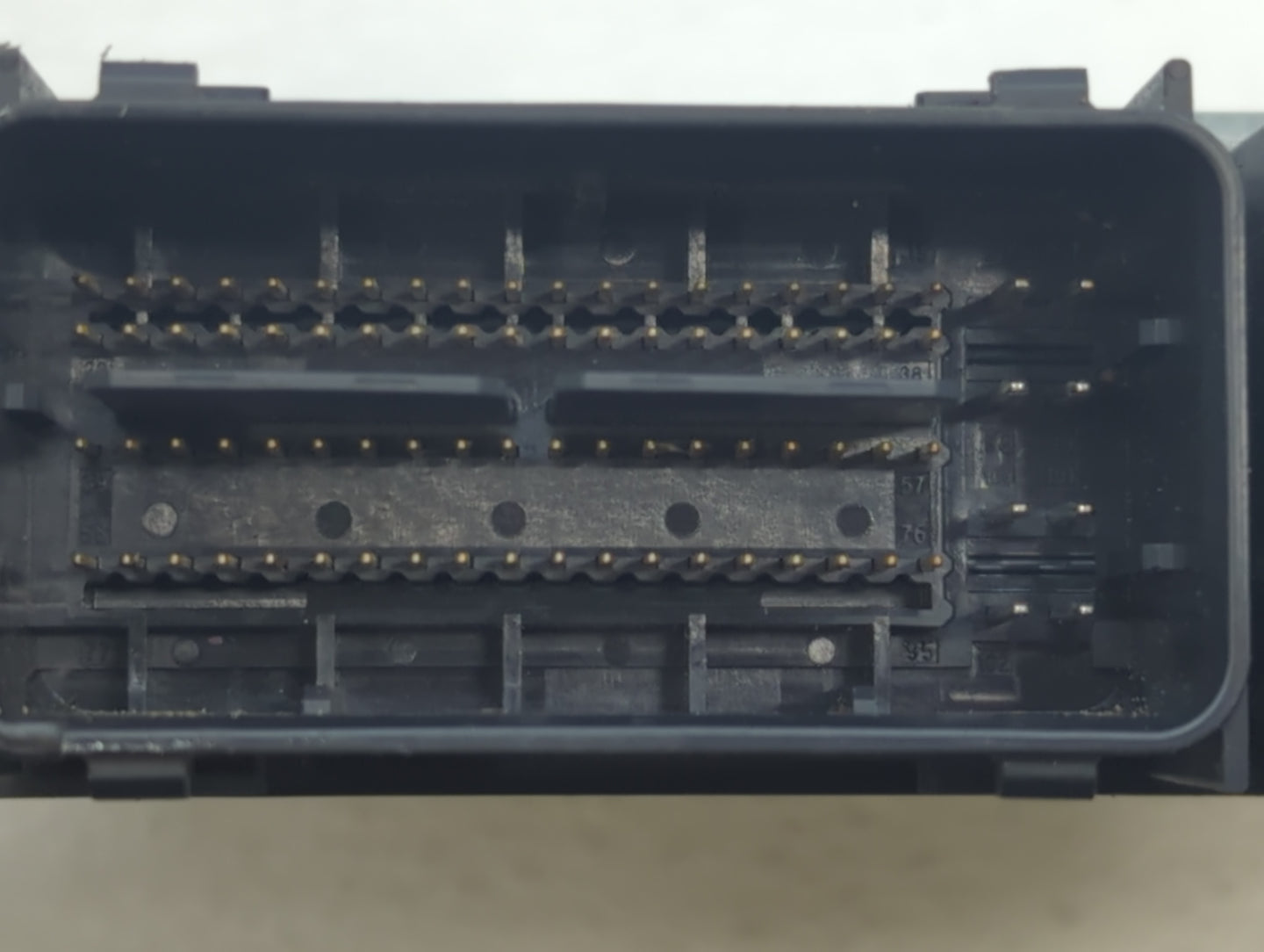 2017-2019 Ford Escape PCM Engine Control Computer ECU ECM PCU OEM P/N:862286057 S1802118504Z9 Fits Fits 2017 2018 2019 OEM U