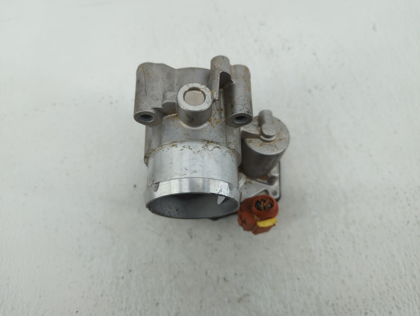 2017-2019 Ford Escape Throttle Body P/N:DS7G-9F991-CA Fits Fits 2014 2015 2016 2017 2018 2019 2020 OEM Used Auto Parts - Oem