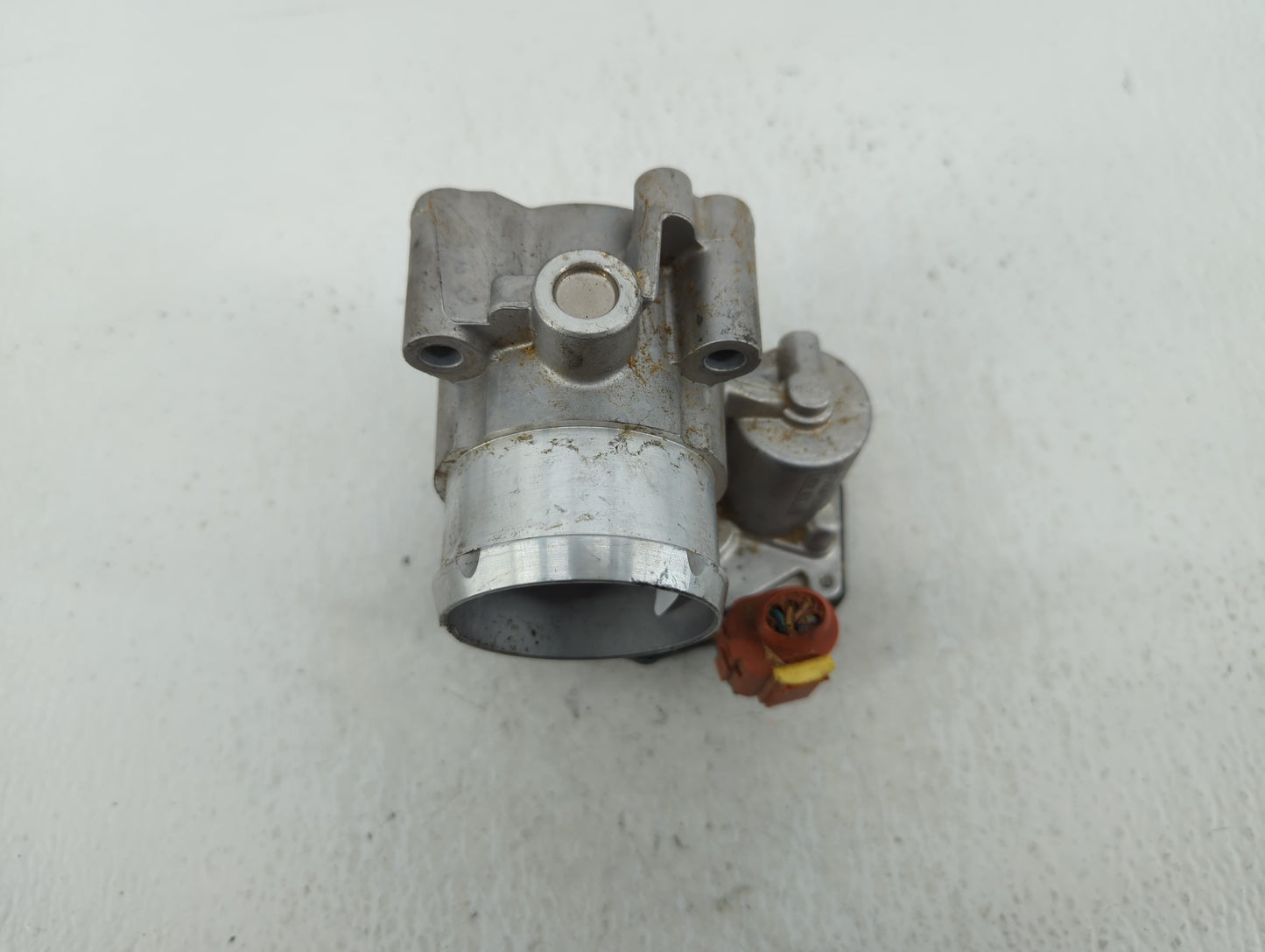 2017-2019 Ford Escape Throttle Body P/N:DS7G-9F991-CA Fits Fits 2014 2015 2016 2017 2018 2019 2020 OEM Used Auto Parts - Oem