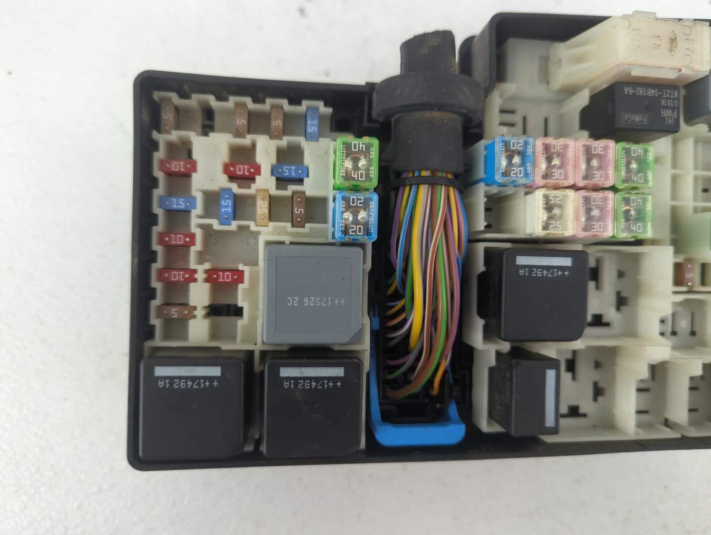 2018 Ford Escape Fusebox Fuse Box Panel Relay Module P/N:AV6T-14A067-AD AV6T-14A142-AB Fits OEM Used Auto Parts - Oemusedaut
