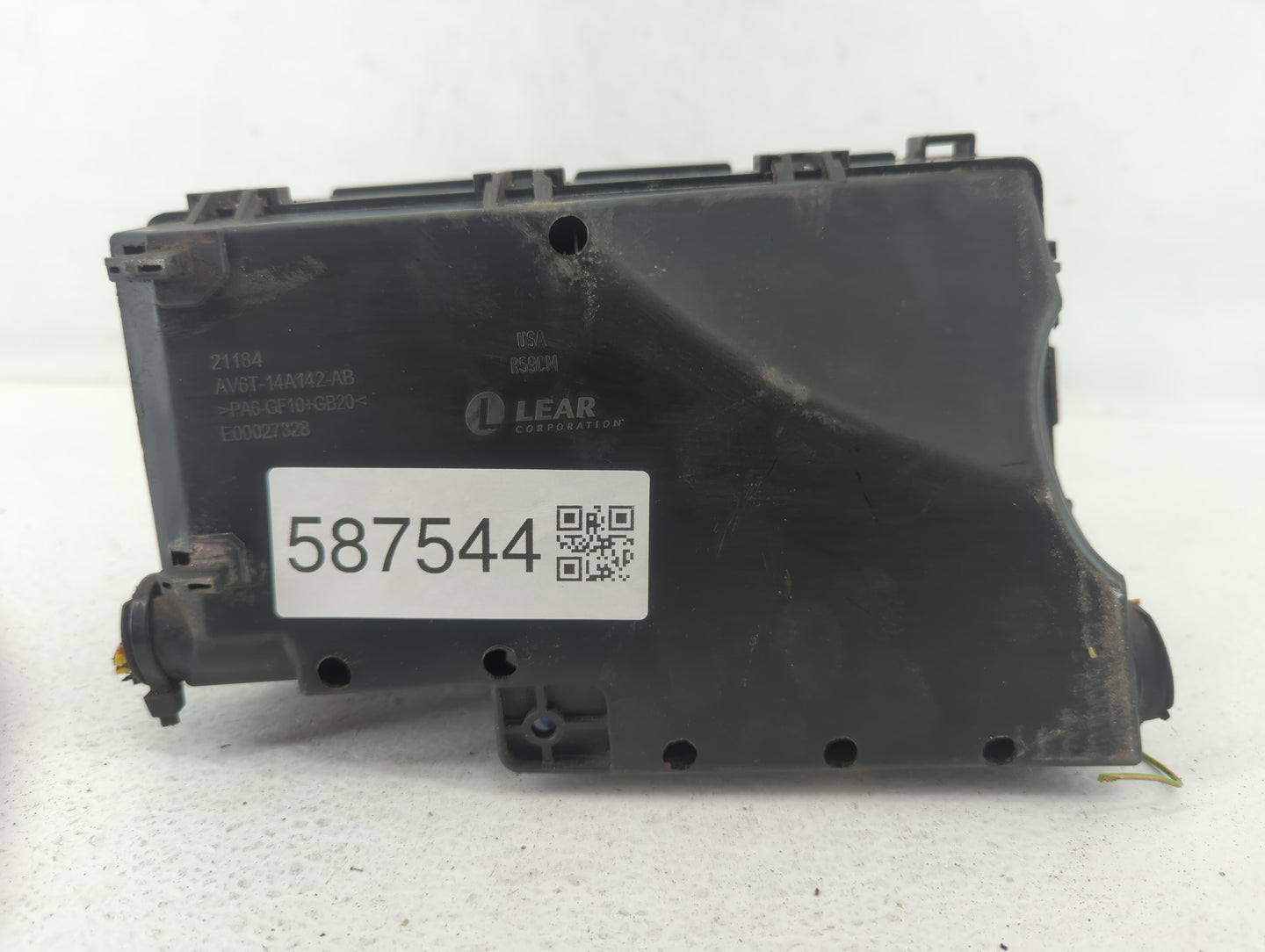 2018 Ford Escape Fusebox Fuse Box Panel Relay Module P/N:AV6T-14A067-AD AV6T-14A142-AB Fits OEM Used Auto Parts - Oemusedaut