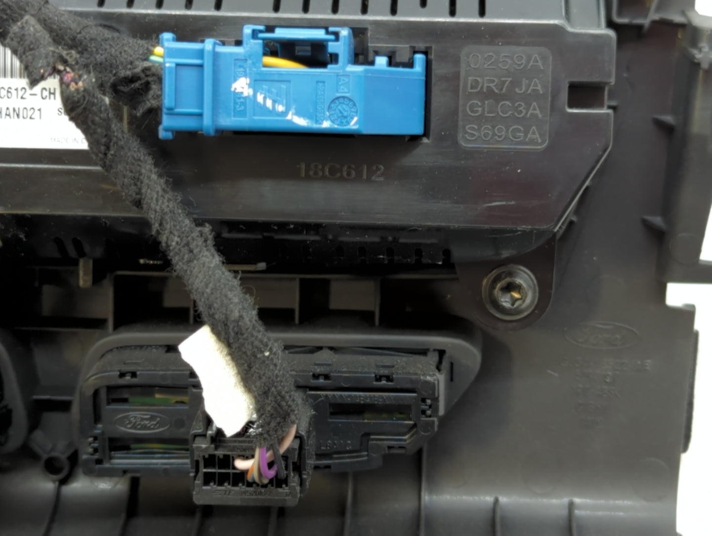 2018-2019 Ford Escape Climate Control Module Temperature AC/Heater Replacement P/N:GJ5T-18C612-CH Fits Fits 2018 2019 OEM Us