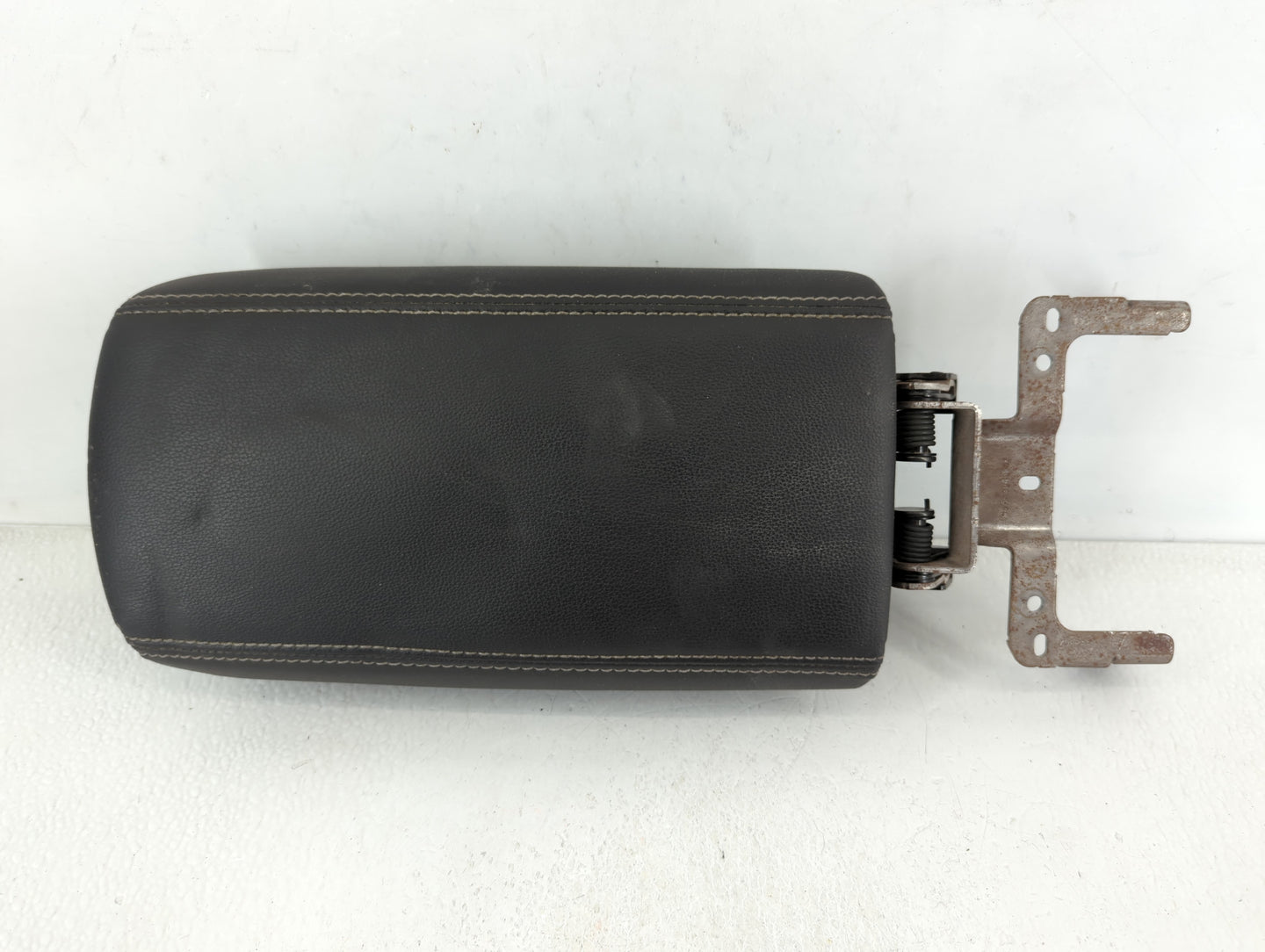2018 Ford Escape Center Console Armrest Cover Lid Black - Oemusedautoparts1.com