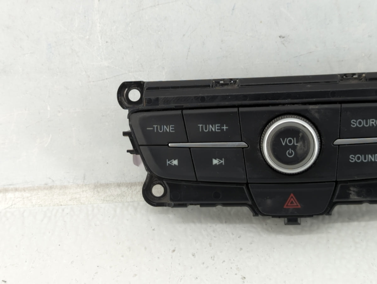 2017-2019 Ford Escape Am Fm Cd Player Radio Receiver 591367 - Oemusedautoparts1.com