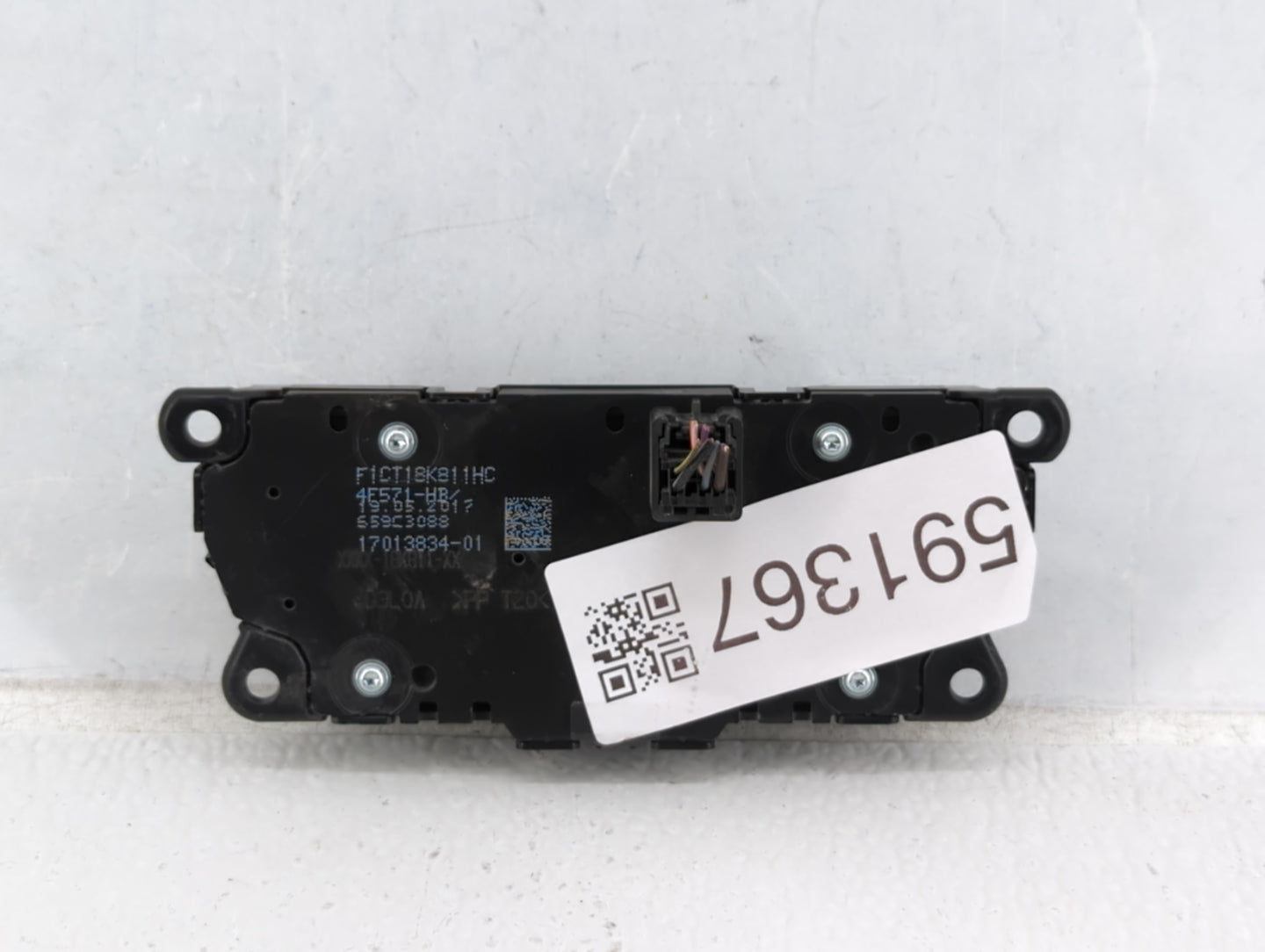 2017-2019 Ford Escape Am Fm Cd Player Radio Receiver - Oemusedautoparts1.com