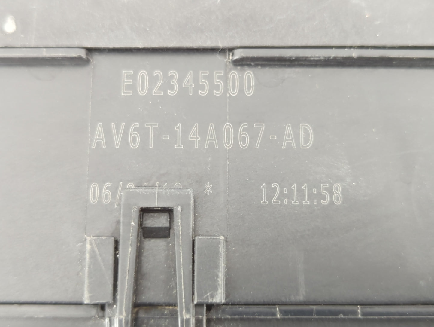 2018 Ford Escape Fusebox Fuse Box Panel Relay Module P/N:AV6T-14A067-AD Fits OEM Used Auto Parts - Oemusedautoparts1.com