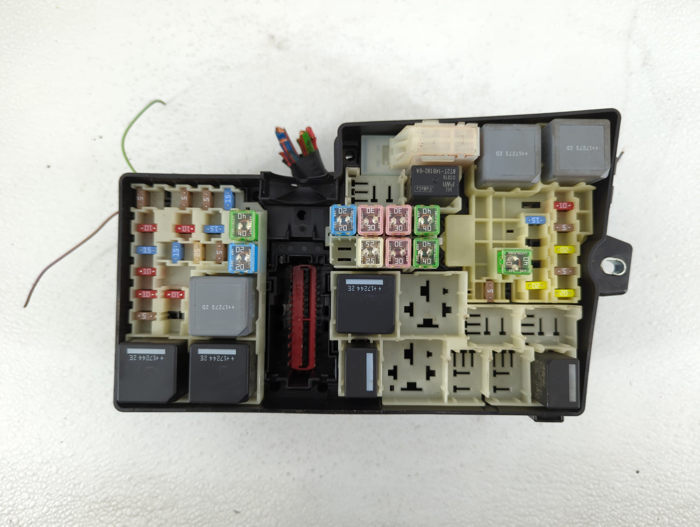 2018 Ford Escape Fusebox Fuse Box Panel Relay Module P/N:AV6T-14A067-AD Fits OEM Used Auto Parts - Oemusedautoparts1.com