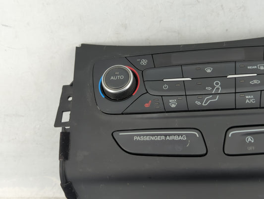 2018-2019 Ford Escape Climate Control Module Temperature AC/Heater Replacement P/N:GJ5T-18C612-CH Fits Fits 2018 2019 OEM Used Auto Parts