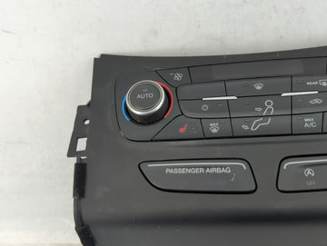 2018-2019 Ford Escape Climate Control Module Temperature AC/Heater Replacement P/N:GJ5T-18C612-CH Fits Fits 2018 2019 OEM Used Auto Parts